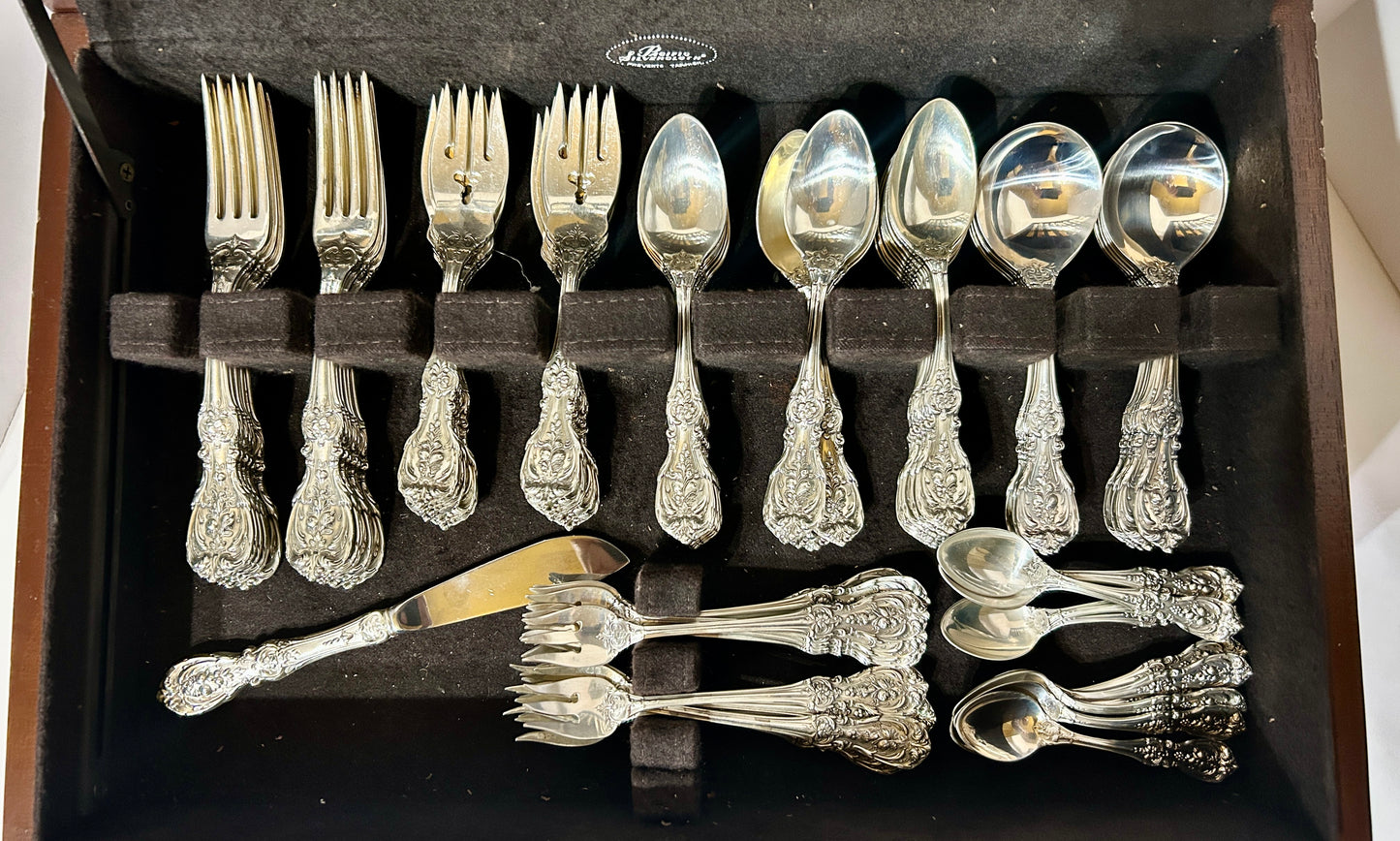 STERLING FRANCIS 1 PATTERN 120 PIECE FLATWARE SET