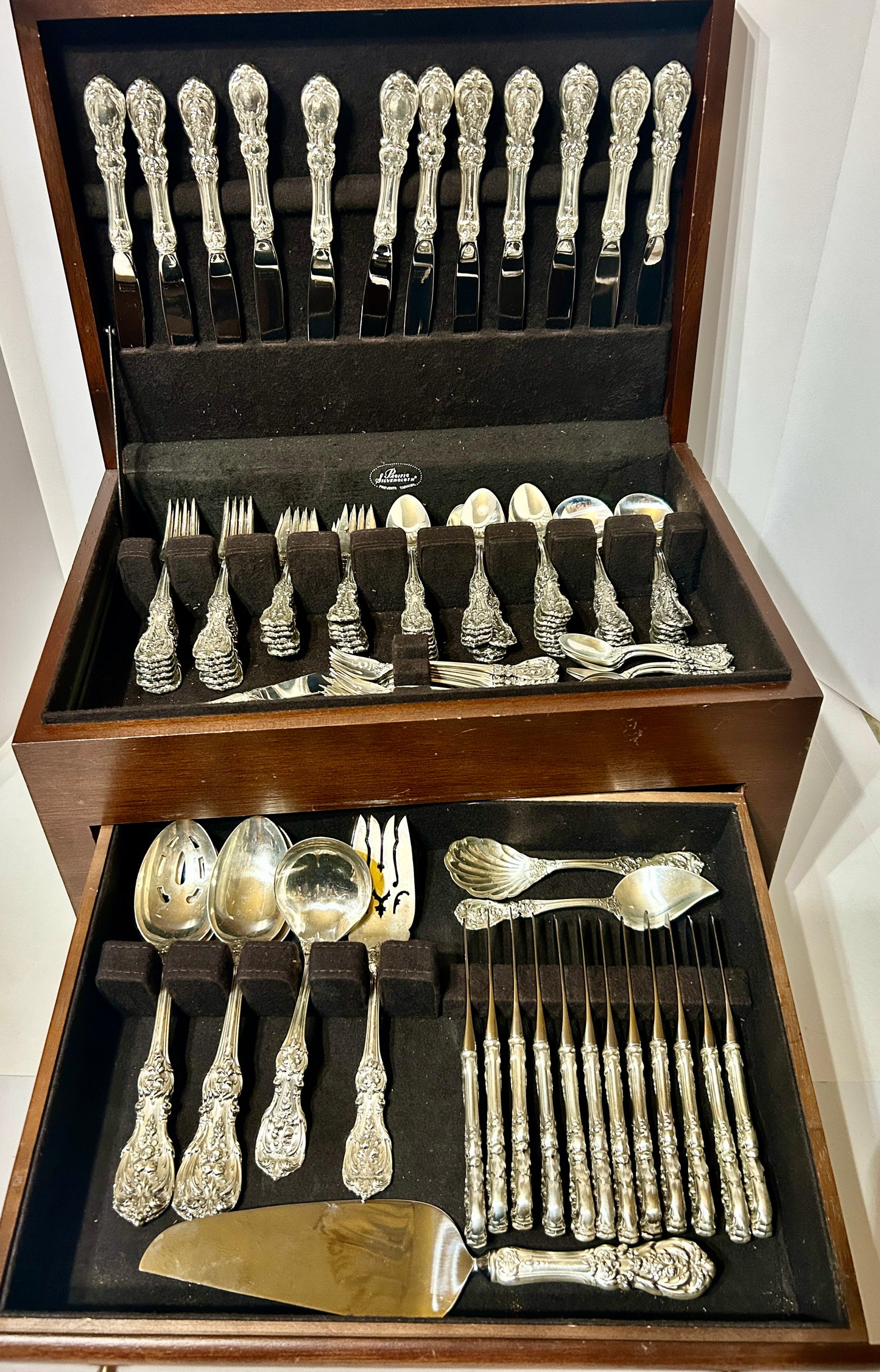 STERLING FRANCIS 1 PATTERN 120 PIECE FLATWARE SET