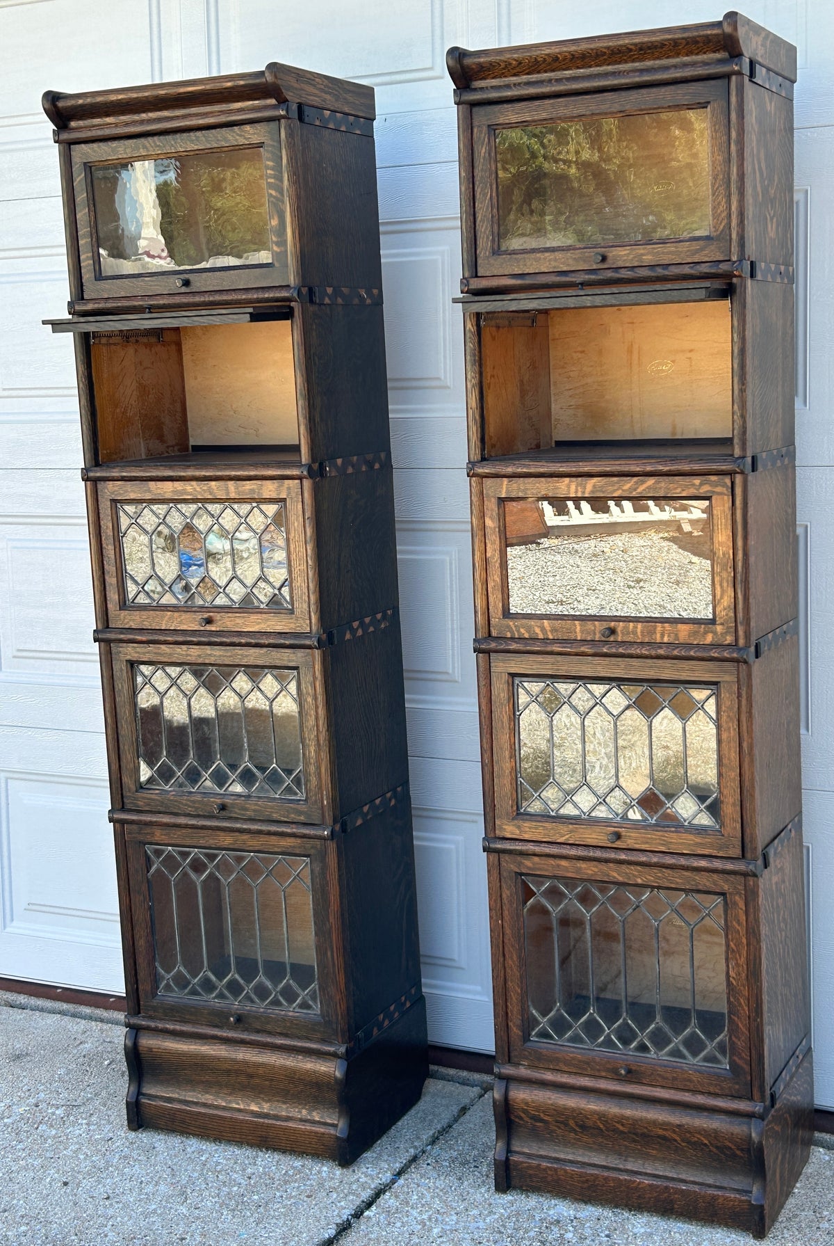 MISSION OAK HALF SIZE FIIVE STACK BOOKCASE WITH LEADED DOORS