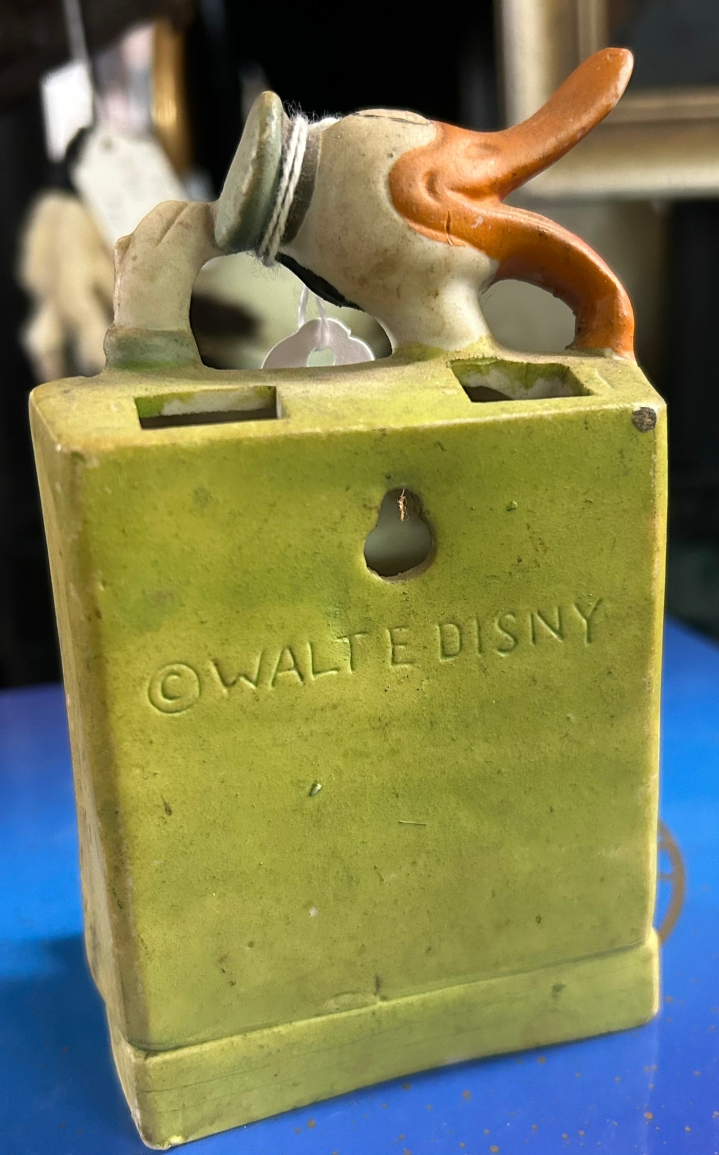 ANTIQUE DONALD DUCK LONG BILLED BISQUE TOOTH BRUSH HOLDER