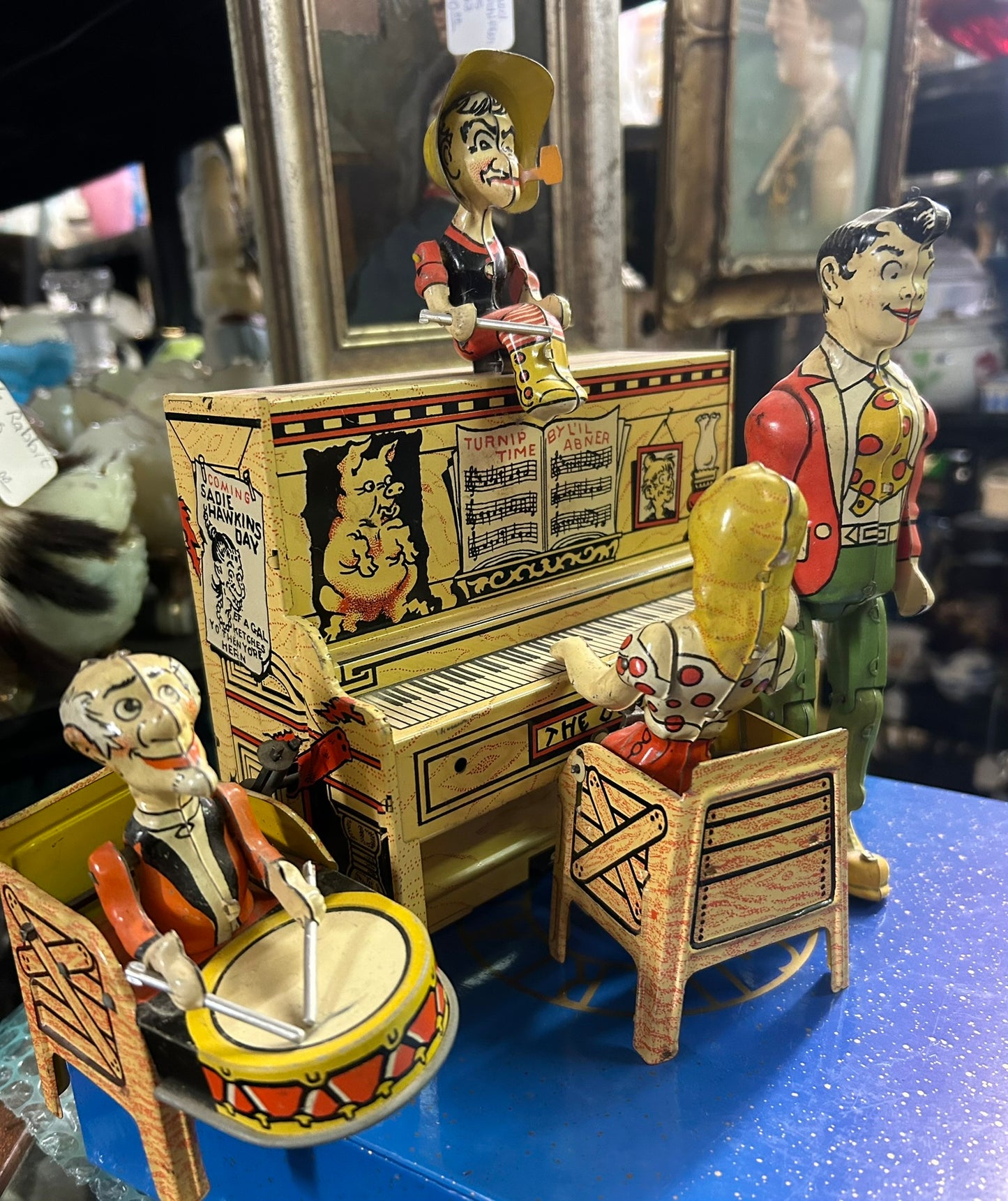 LITTLE ABNER AND DOG PATCH BAND WIND UP TIN TOY EXCELLENT SHAPE