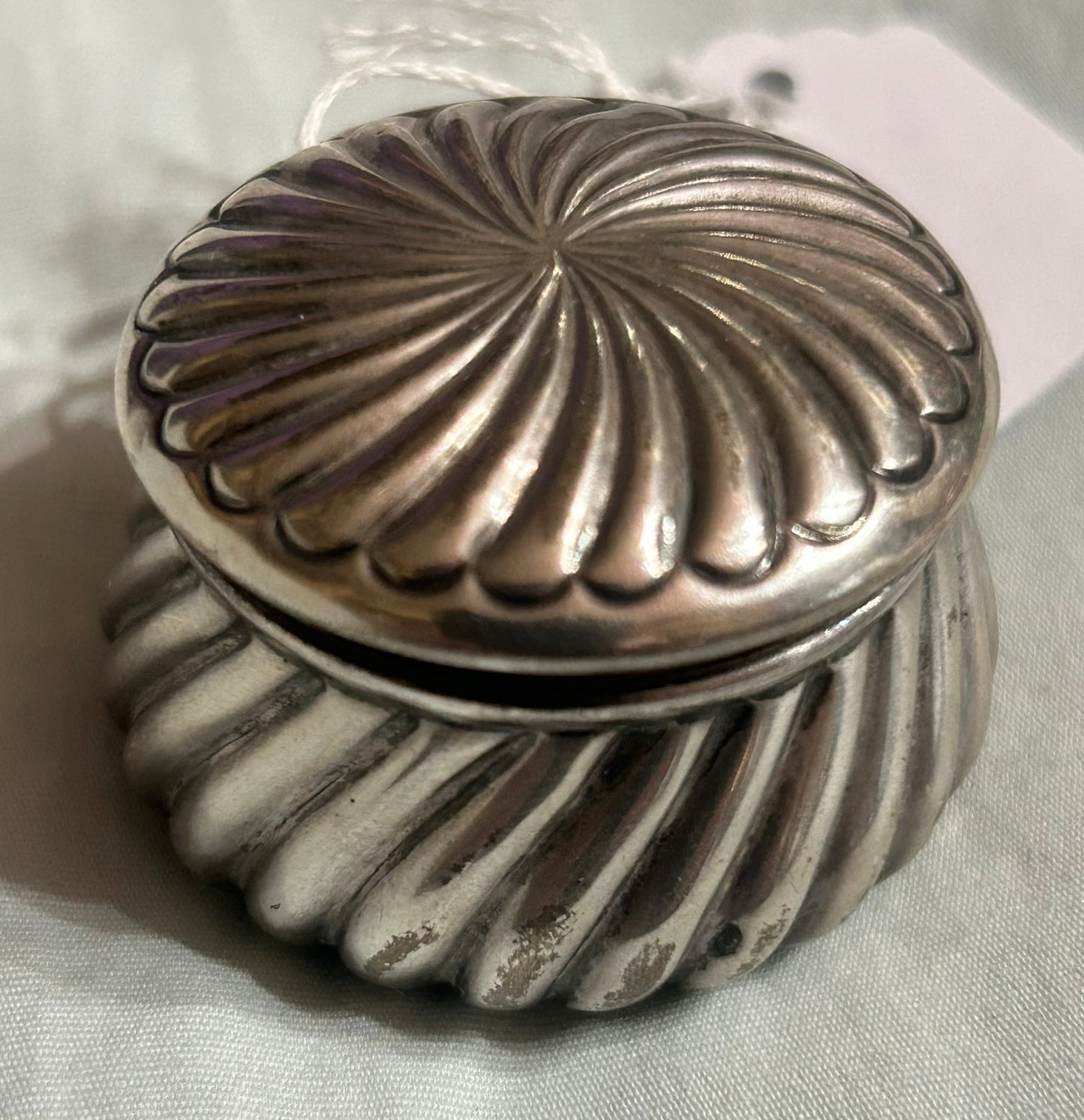 STERLING SILVER EARLY RIBBED BOX