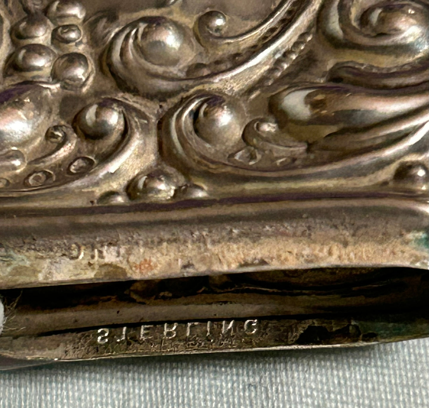STERLING ANTIQUE FANCY SMALL MATCH CASE