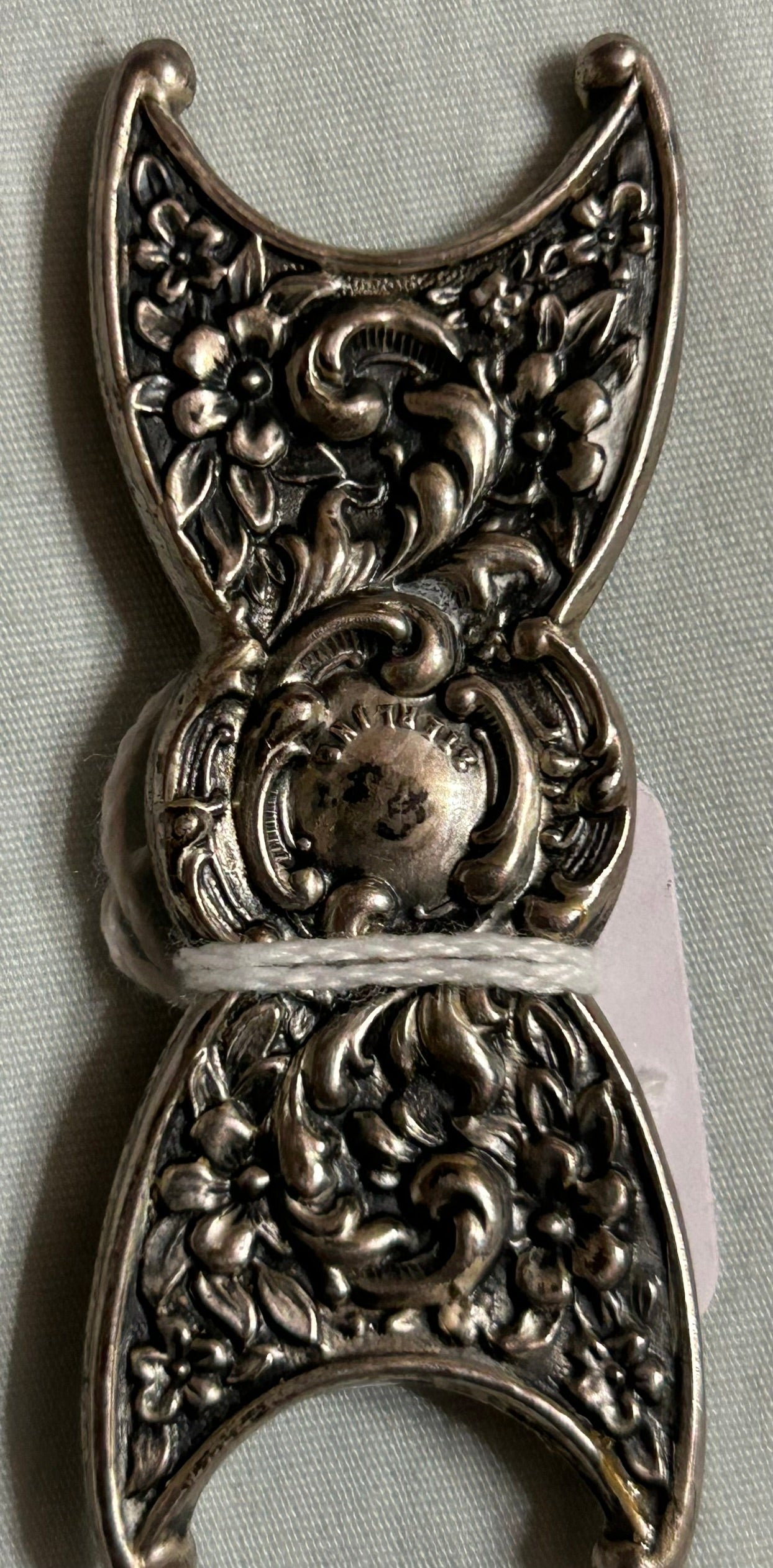 STERLING SILVER ANTIQUE THREAD WINDER HOLDER
