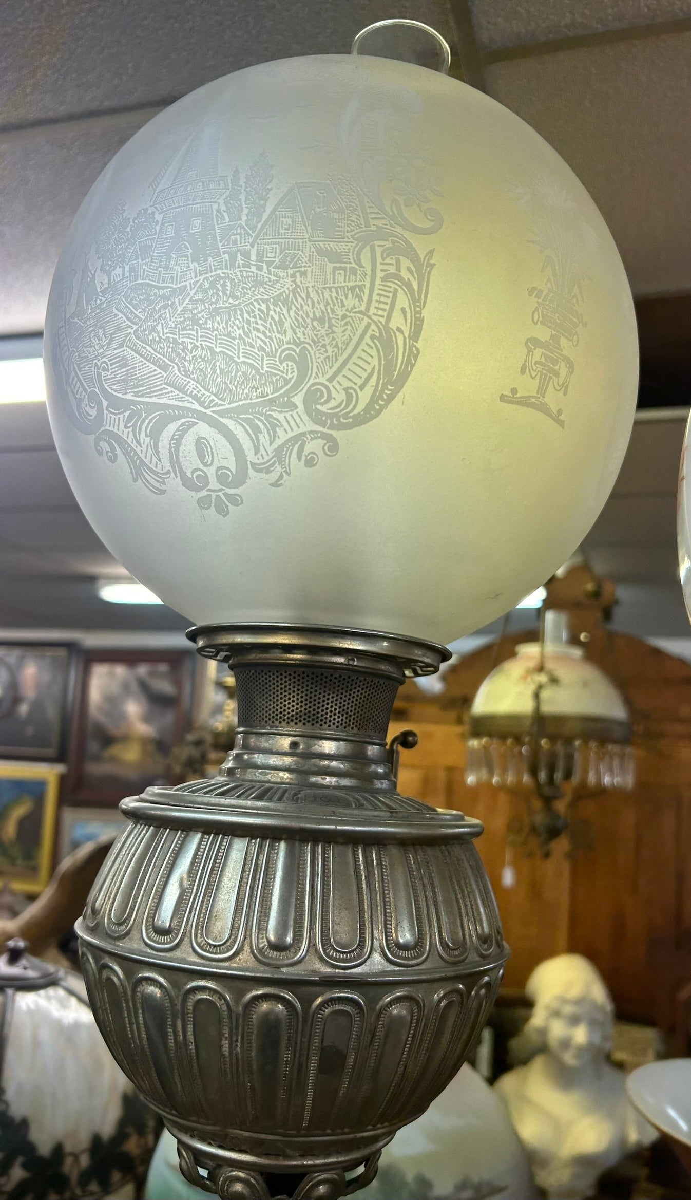 BANQUET LAMP WITH ORIGINAL SHADE
