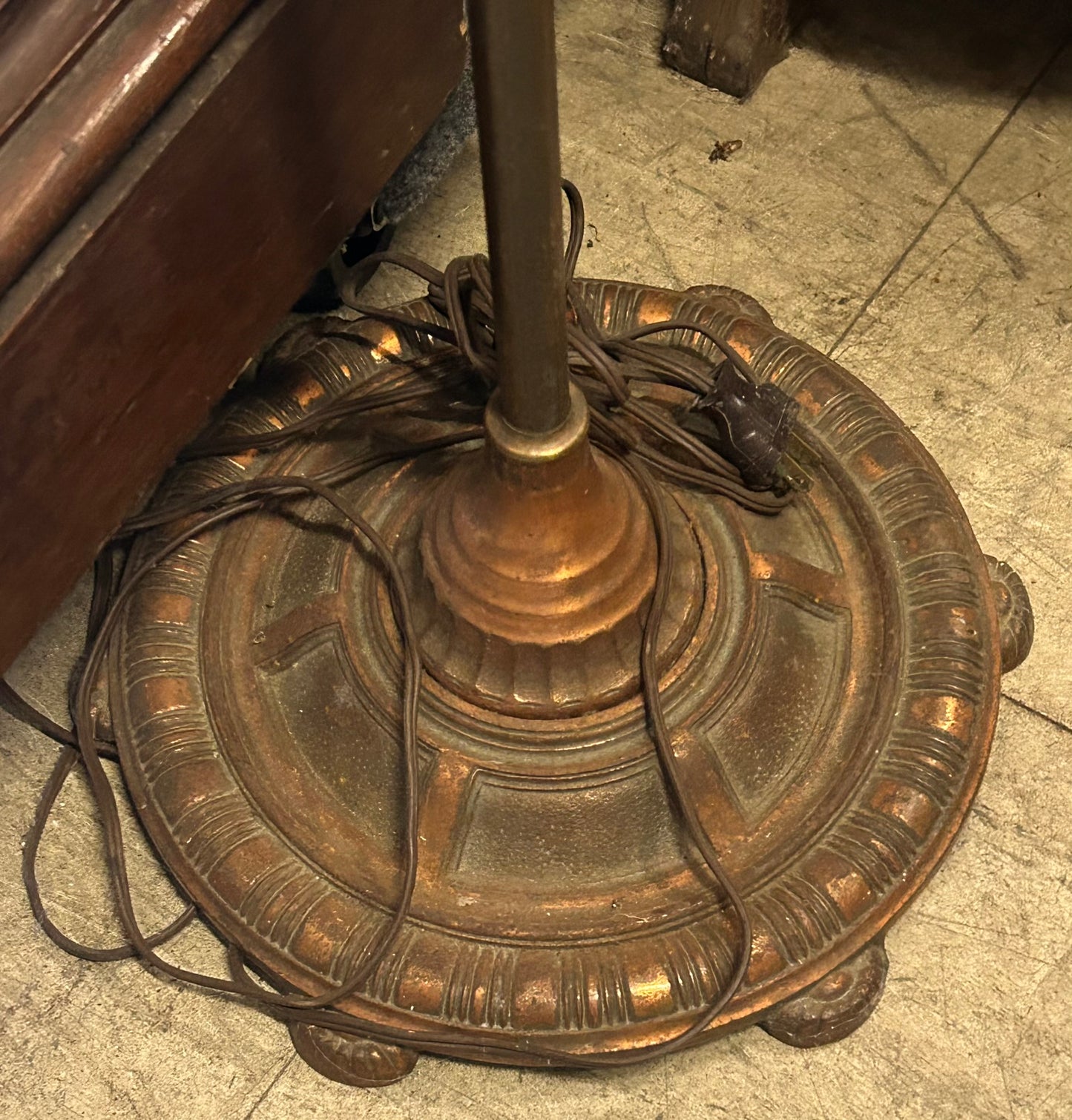 FLOOR LAMP WITH BEAUTIFUL SHADE FROM 1930'S