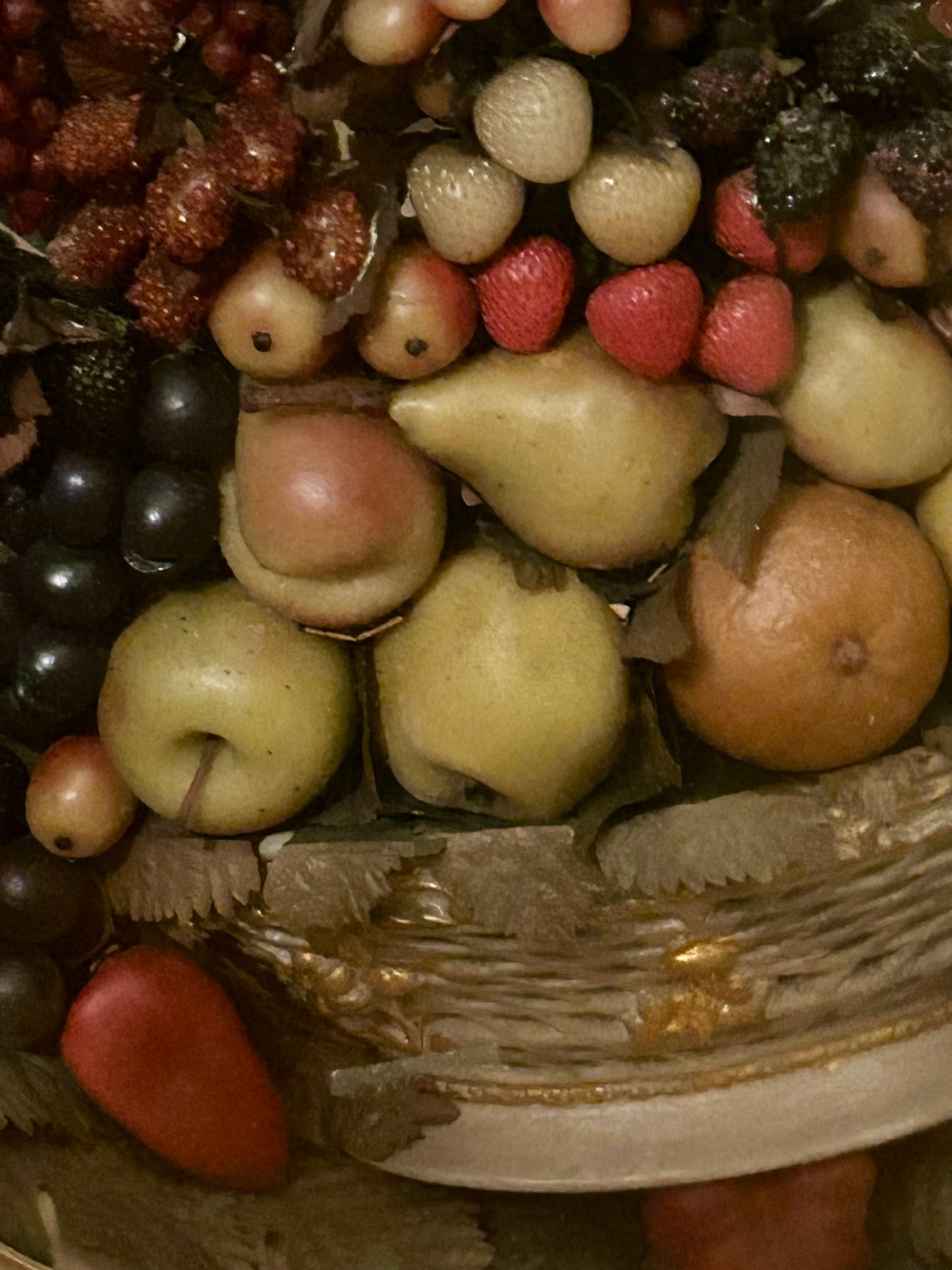 VICTORIAN WAX FRUIT DIORAMA FROM 1850'S-1860'S