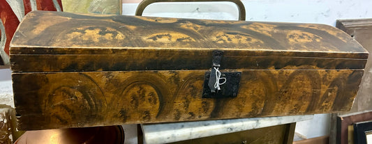 PAINTED DECORATION EARLY DOME TOP WOOD BOX