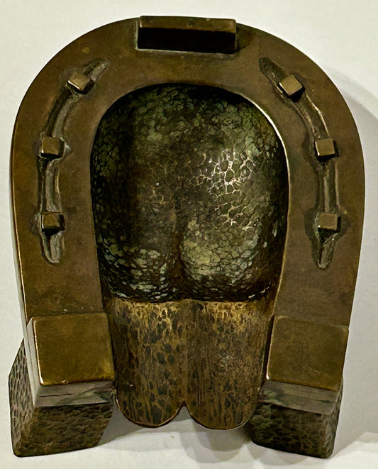 HORSESHOE FIGURAL HAMMERED COPPER ASHTRAY WITH DONKEY BUTT UNDERNEATH