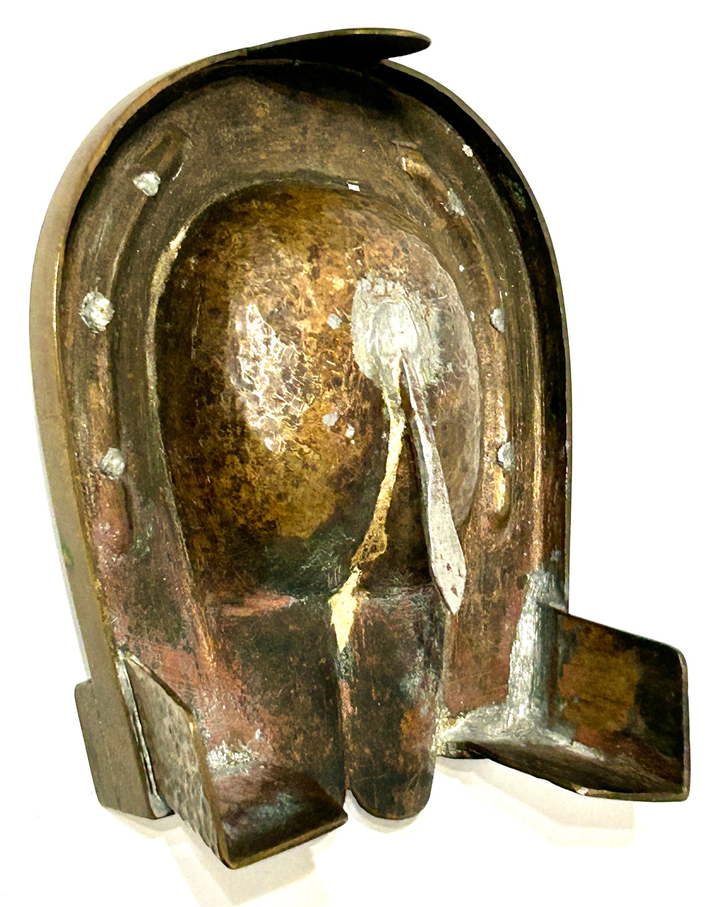 HORSESHOE FIGURAL HAMMERED COPPER ASHTRAY WITH DONKEY BUTT UNDERNEATH