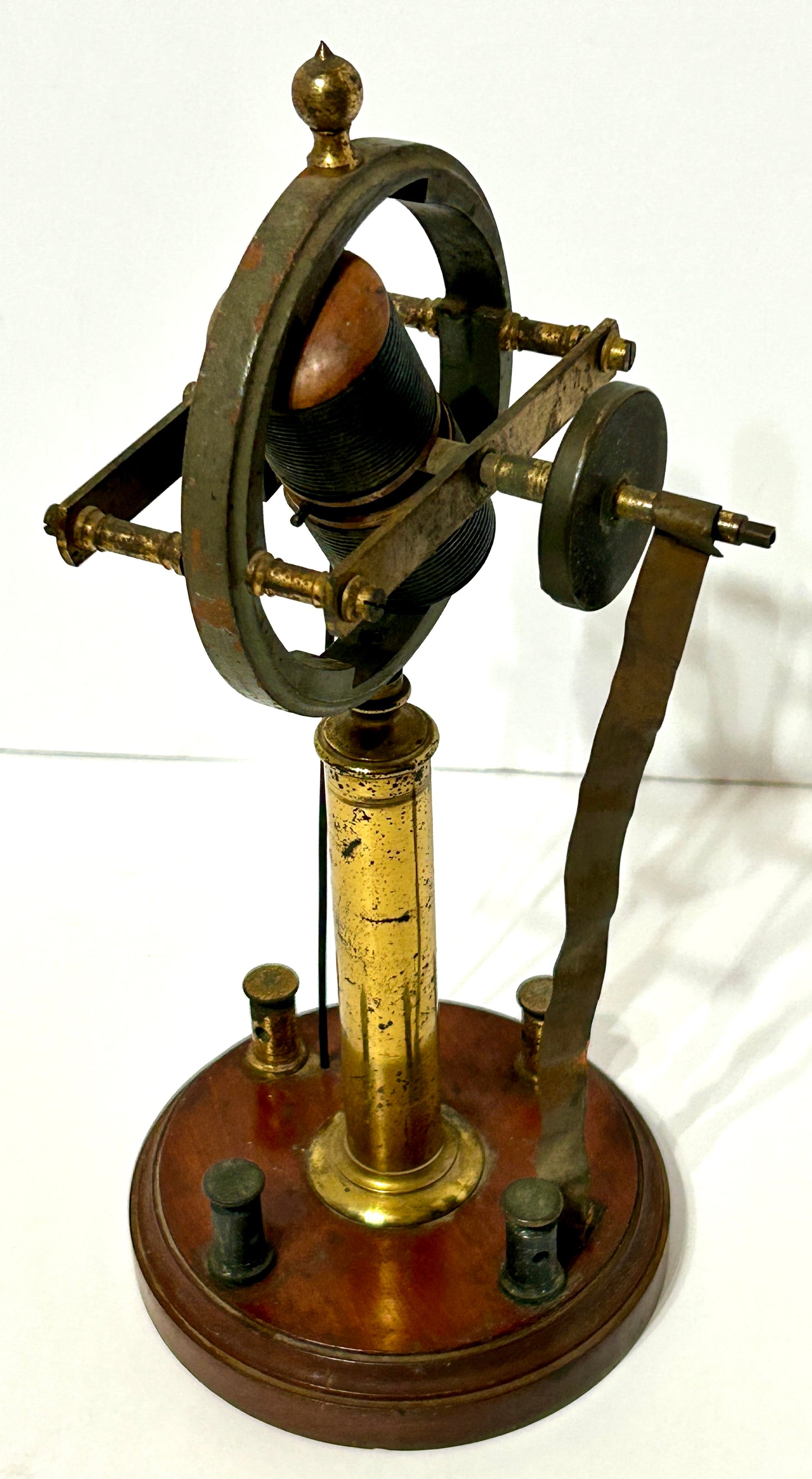 ANTIQUE FRENCH ELECTRO MAGNETIC MOTOR