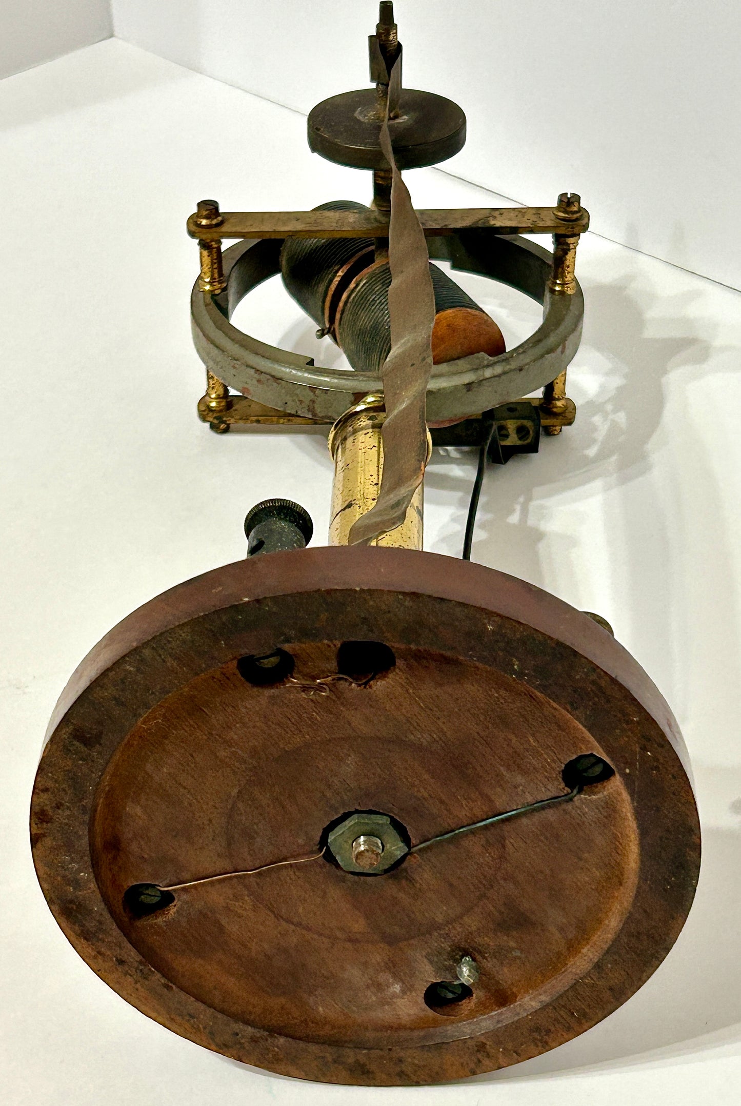 ANTIQUE FRENCH ELECTRO MAGNETIC MOTOR