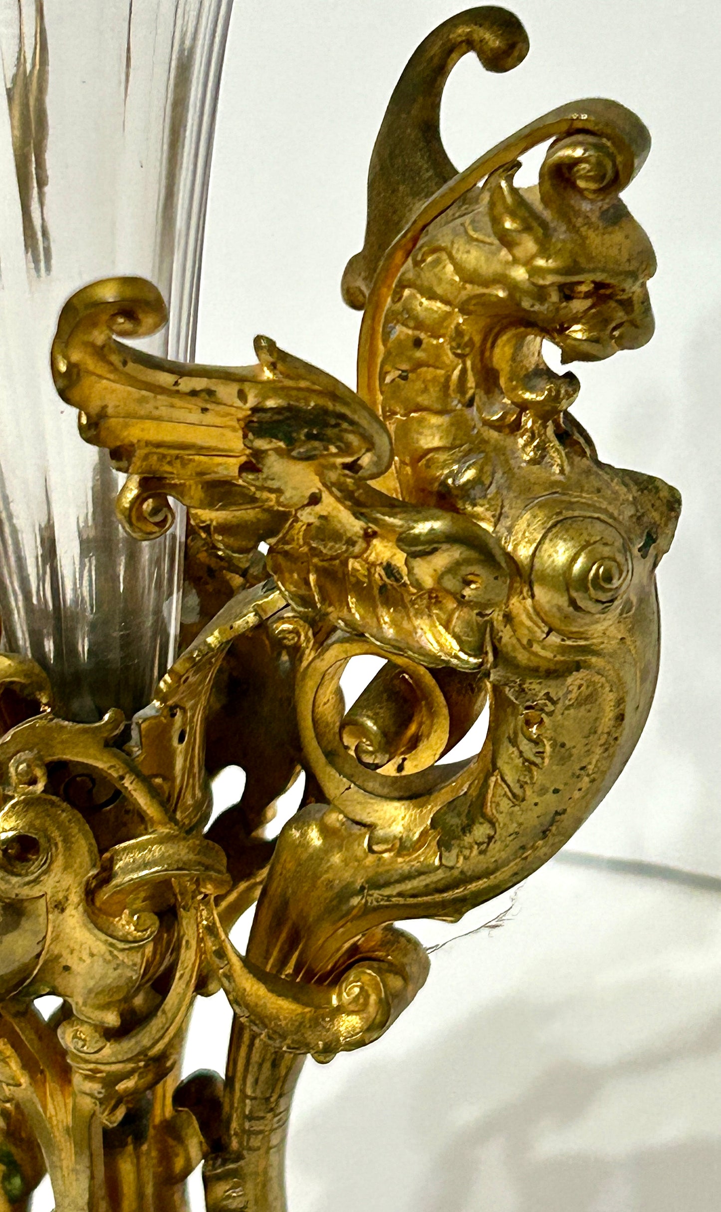 BRONZE GRIFFIN WITH GLASS EPERNE ANTIQUE