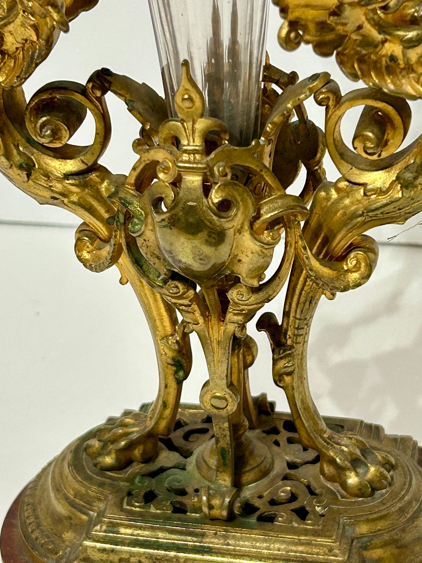 BRONZE GRIFFIN WITH GLASS EPERNE ANTIQUE