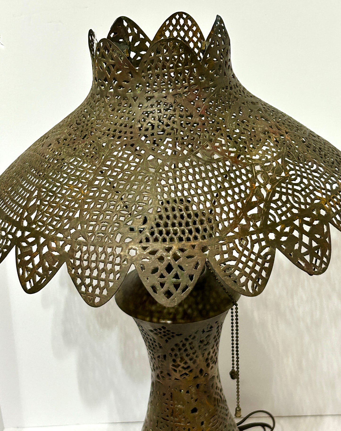 MID EASTERN ANTIQUE PIERCED BRASS TABLE LAMP