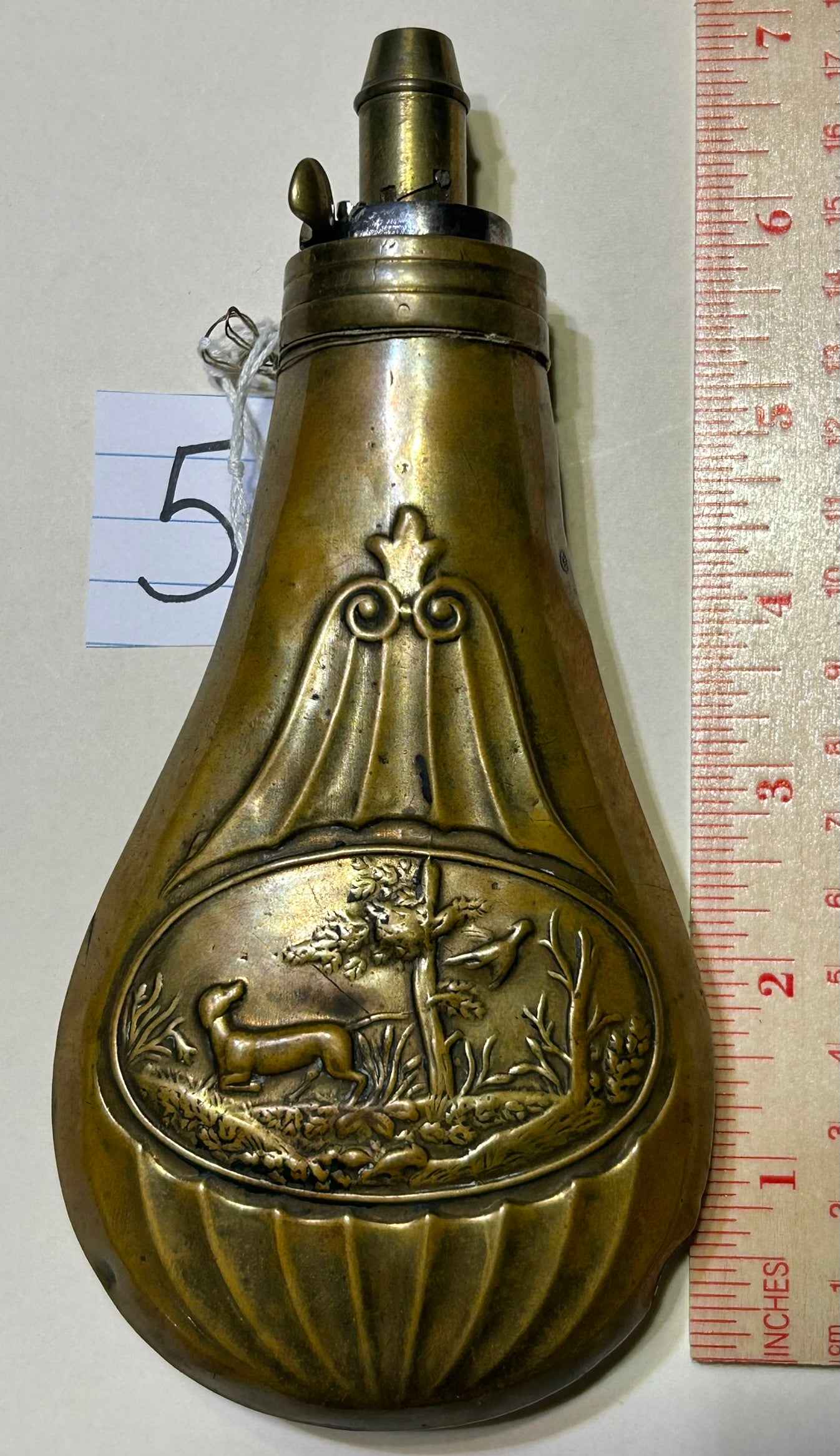 ANTIQUE HUNTING DOG POWDER FLASK