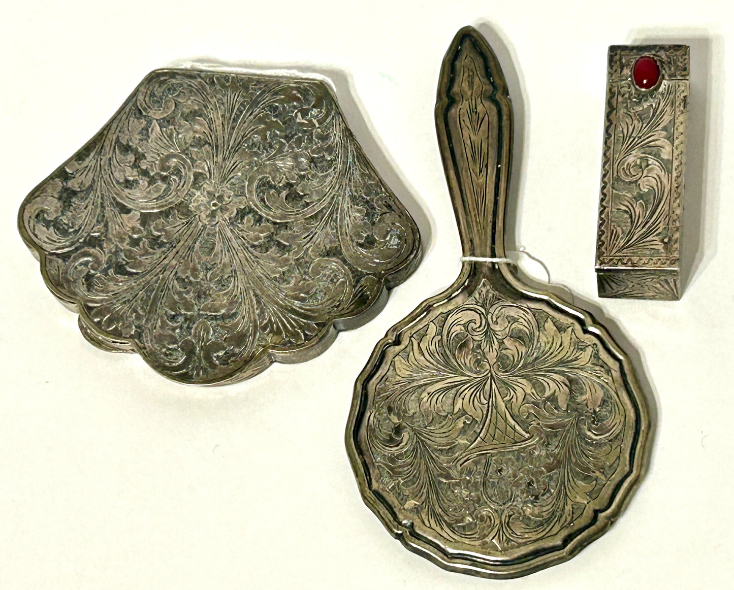 SILVER THREE PIECE COMPACT, LIPSTICK, & MIRROR SET