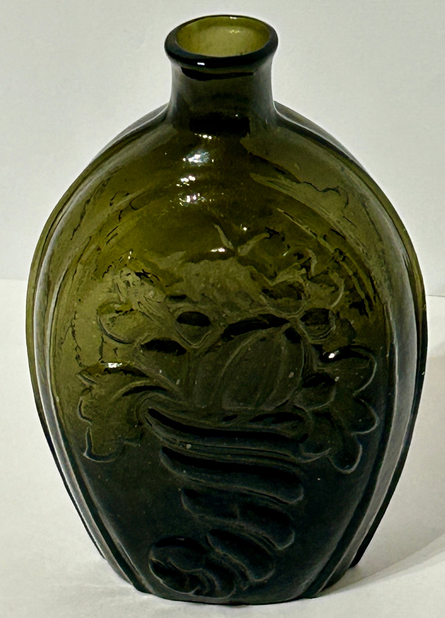 EARLY AMERICAN GLASS GREEN CORNUCOPIA FLASK