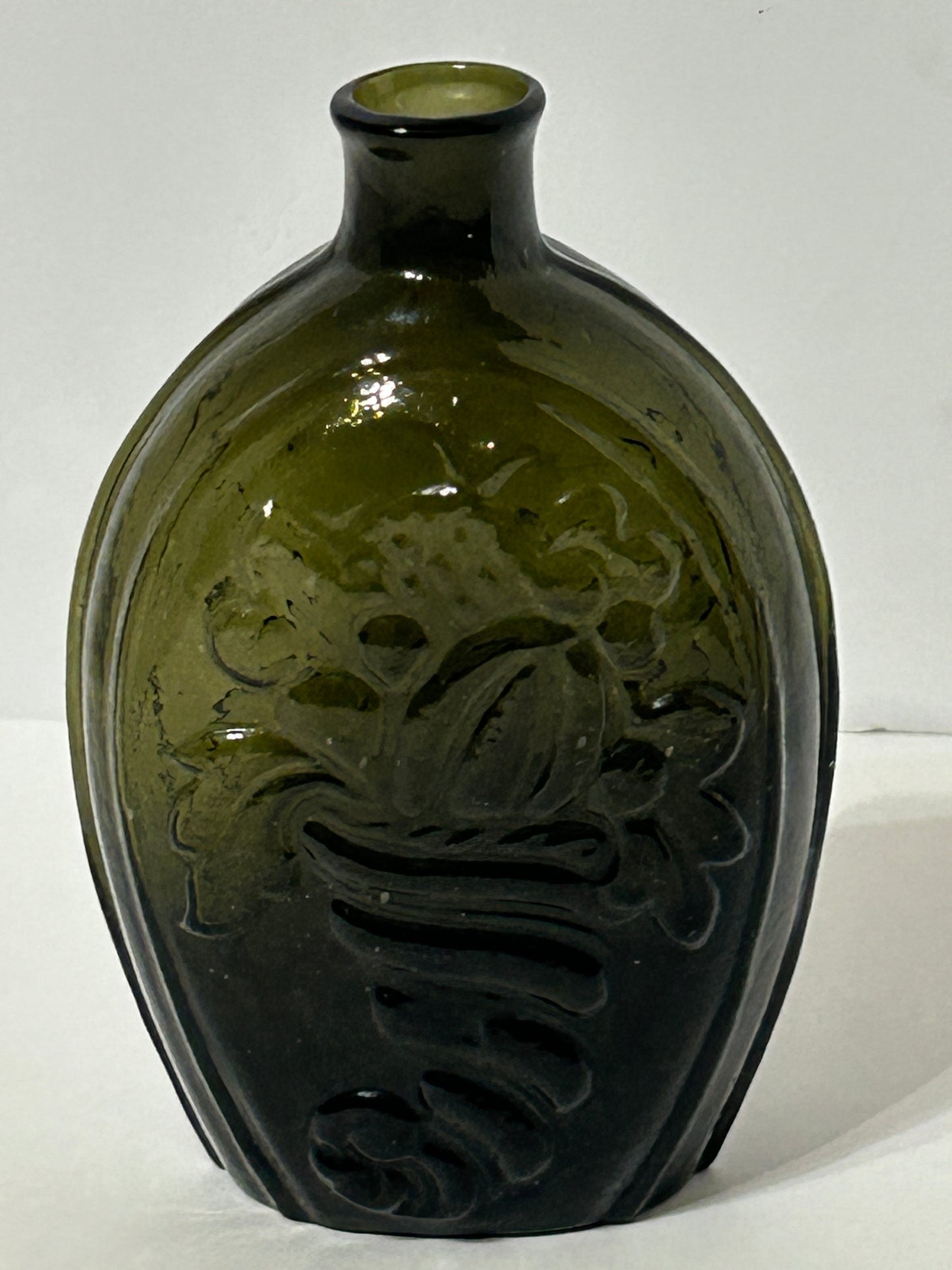 EARLY AMERICAN GLASS GREEN CORNUCOPIA FLASK