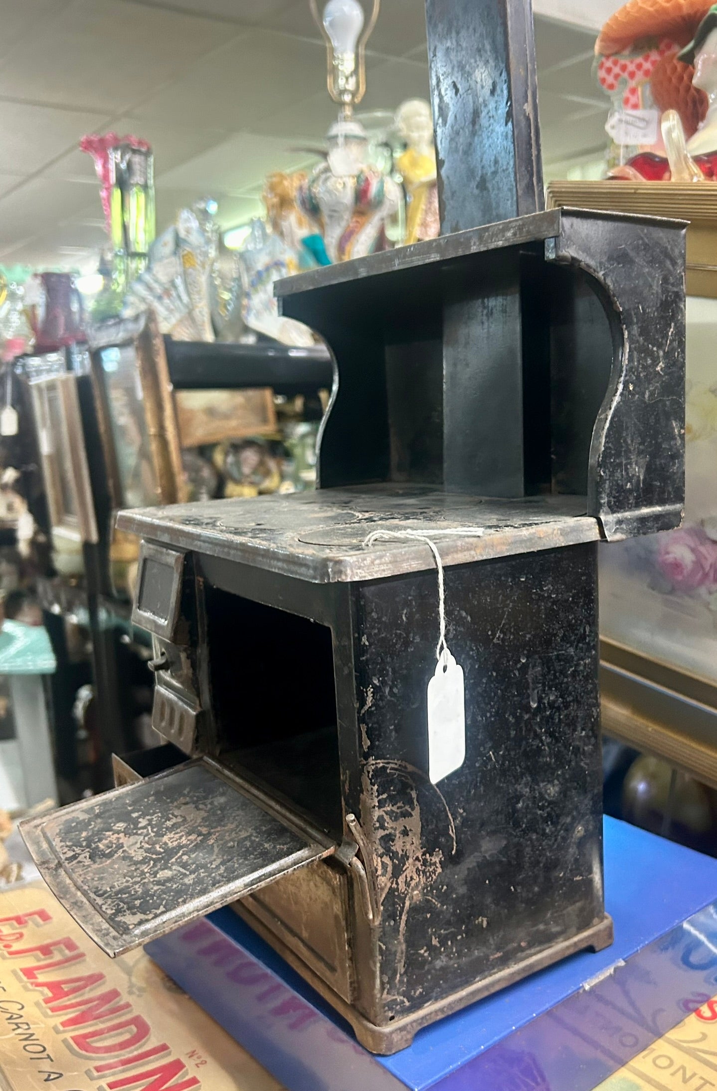 GARLAND STOVES ANTIQUE SALESMAN SAMPLE STOVE