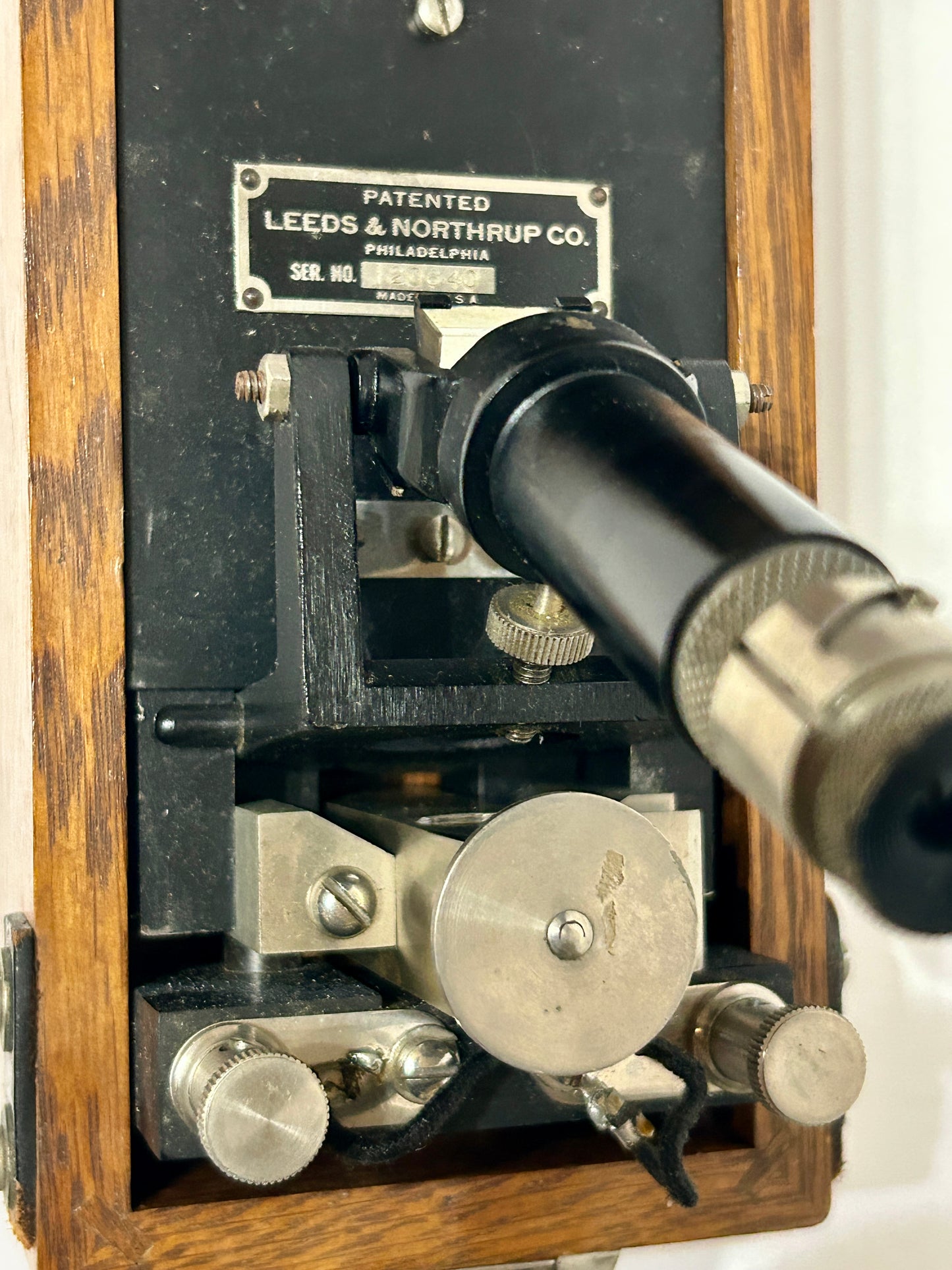 ANTIQUE SCIENTIFIC SCOPE BY LEEDS & RUP CO. PHILADELPHIA