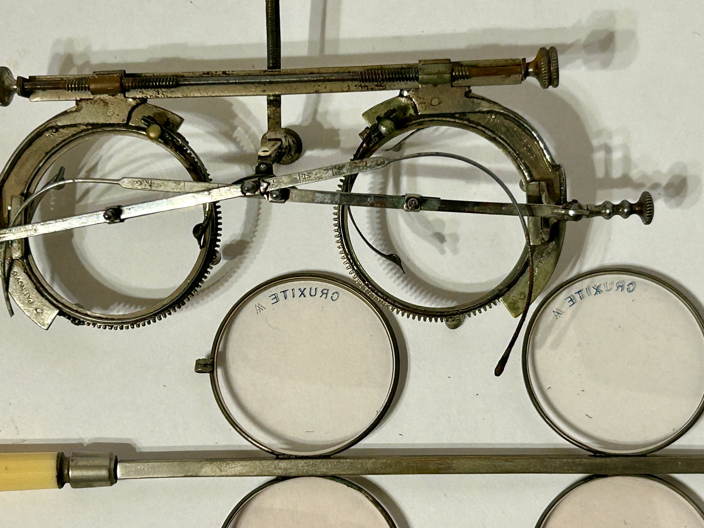 ANTIQUE EYE GLASS TEST EQUIPTMENT