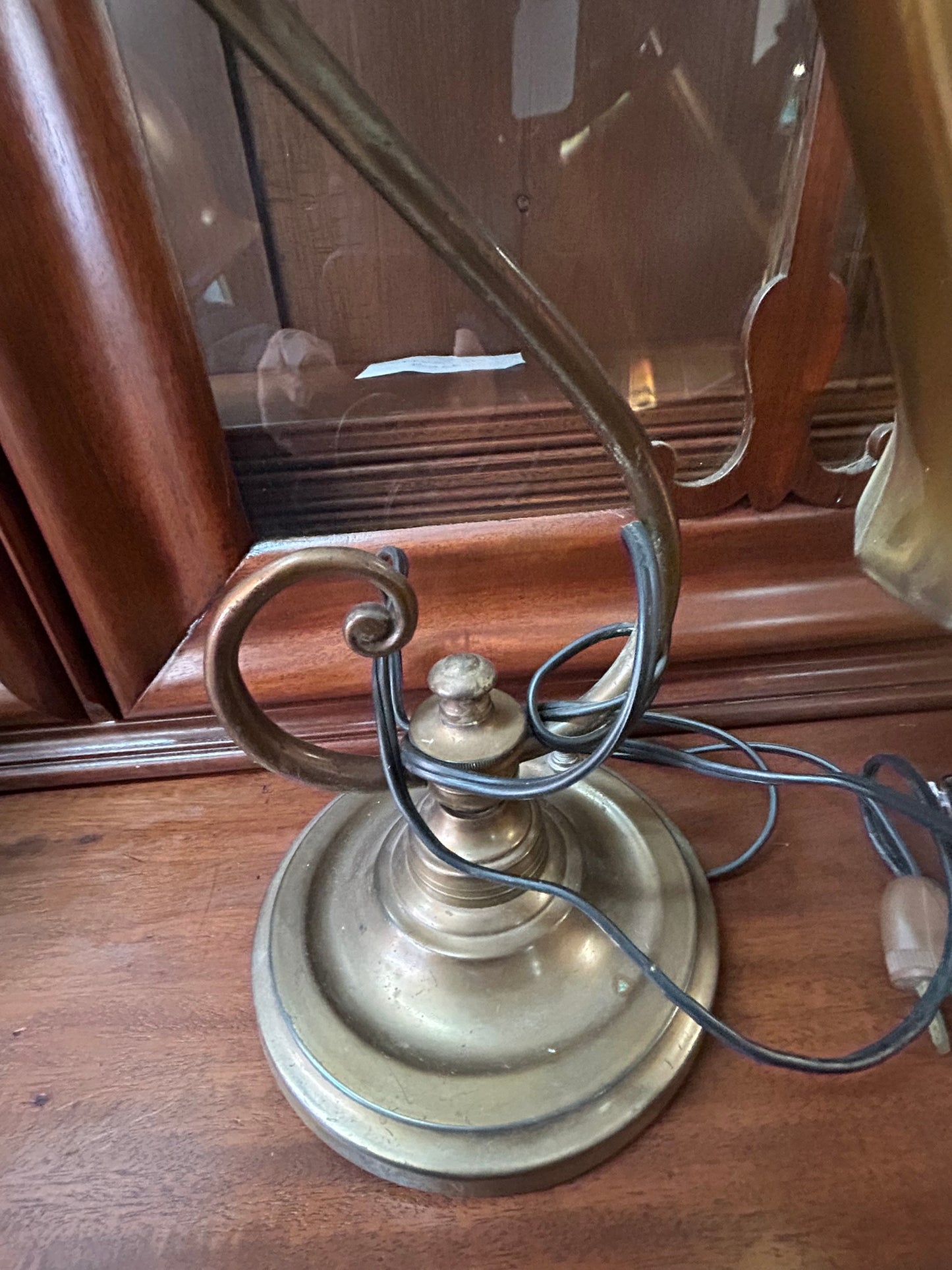QUEZAL GOLD ART GLASS SHADE ON DESK LAMP
