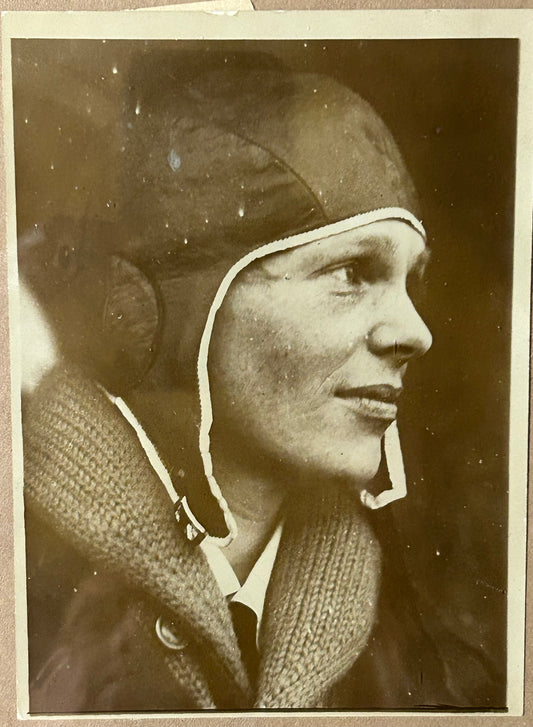 EMILIA EARHART NEWS PHOTOGRAPH