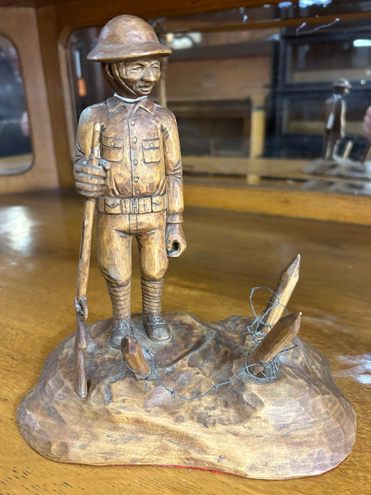 JIM MAXWELL WOOD CARVING OF WORLD WAR I SOLDIER
