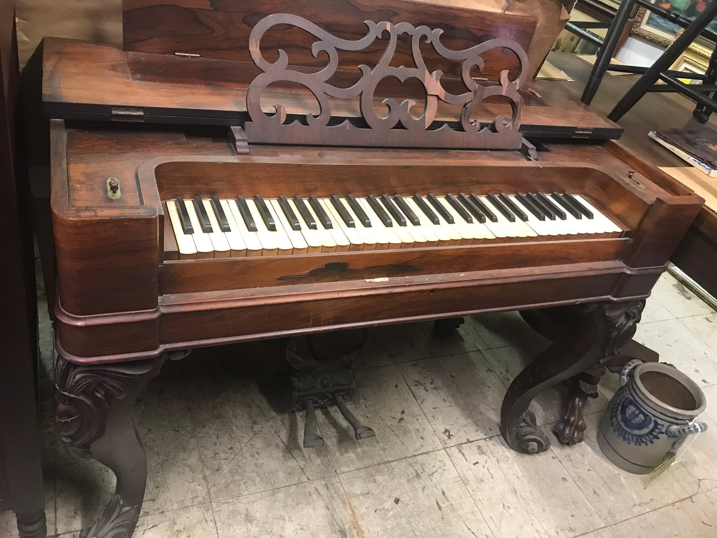 ANTIQUE MELODEON FROM MID 1800's