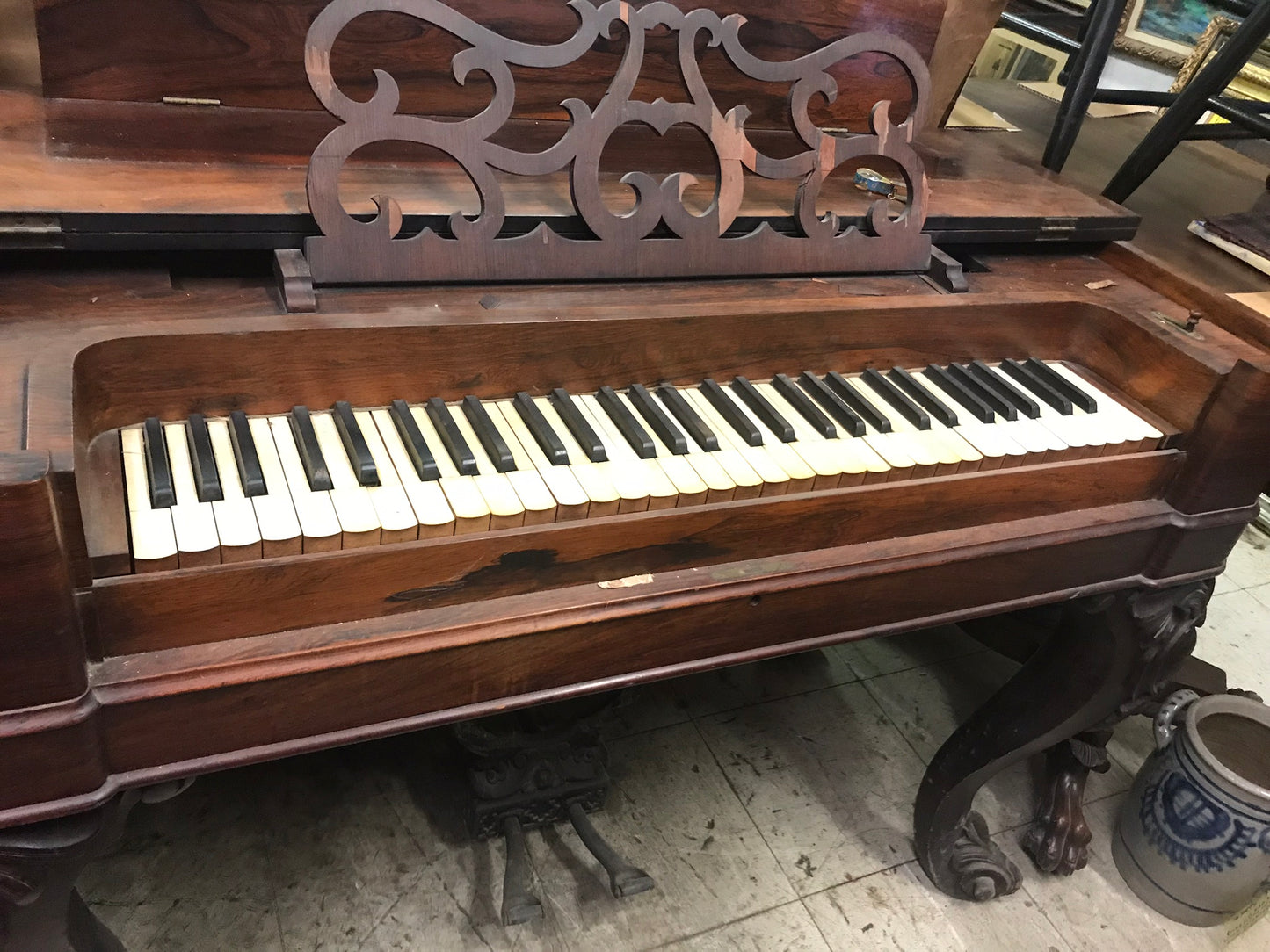 ANTIQUE MELODEON FROM MID 1800's