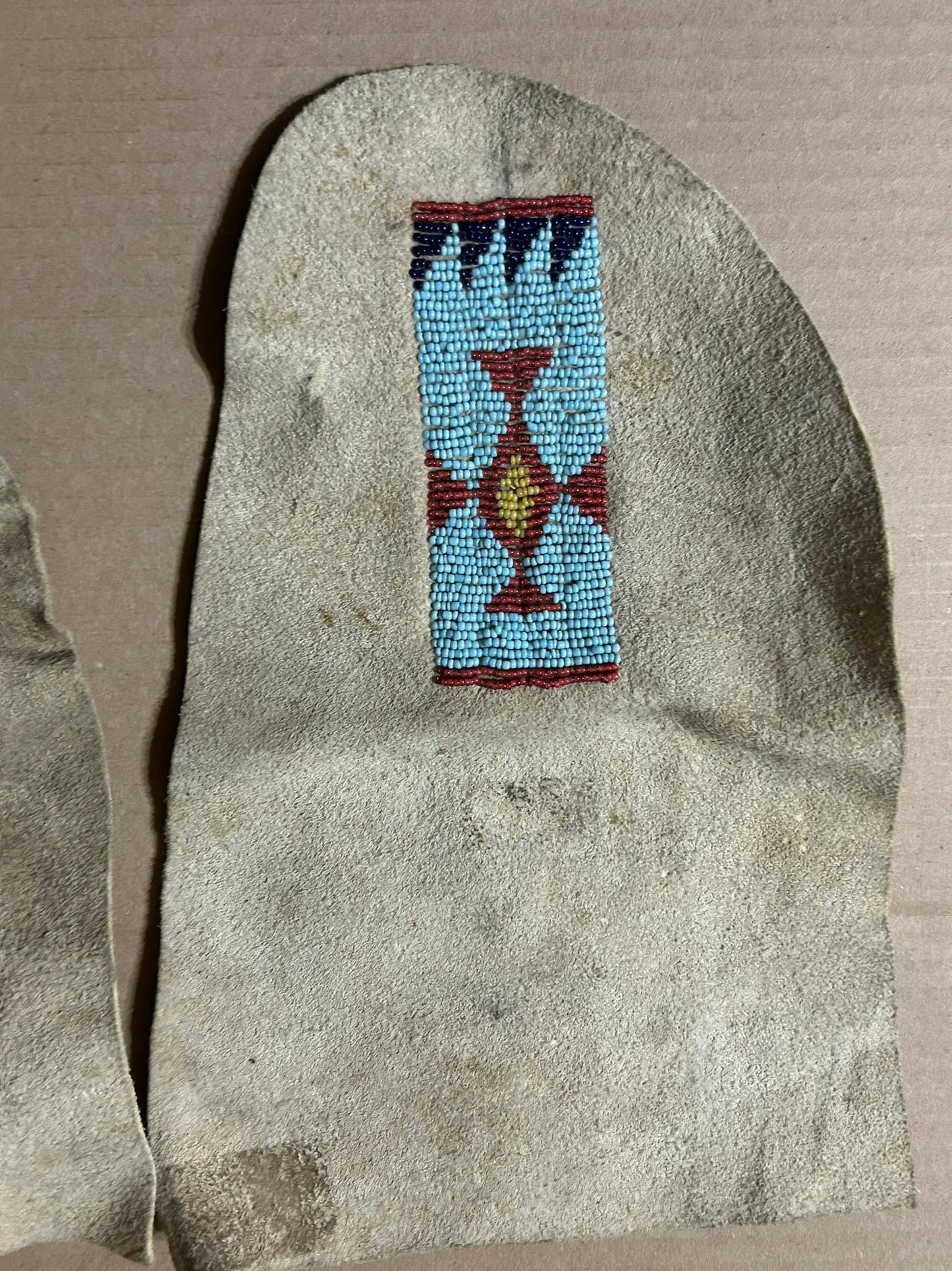 NATIVE AMERICAN BEADED PAIR OF EARLY 1900'S UNCOMPLETED MOCCASIN PARTS