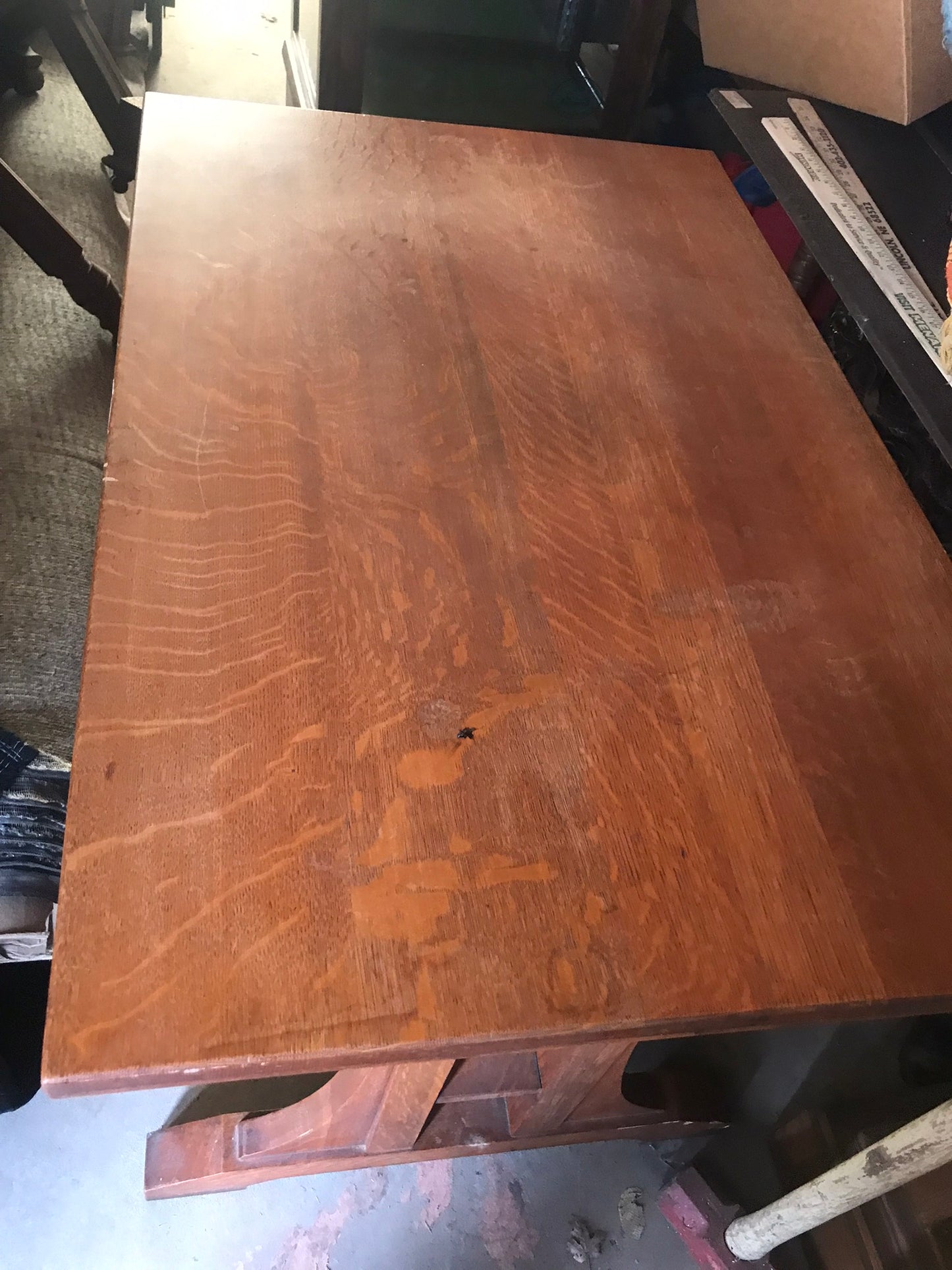 STICKLEY QUAINT OAK ARTS AND CRAFTS LIBRARY TABLE