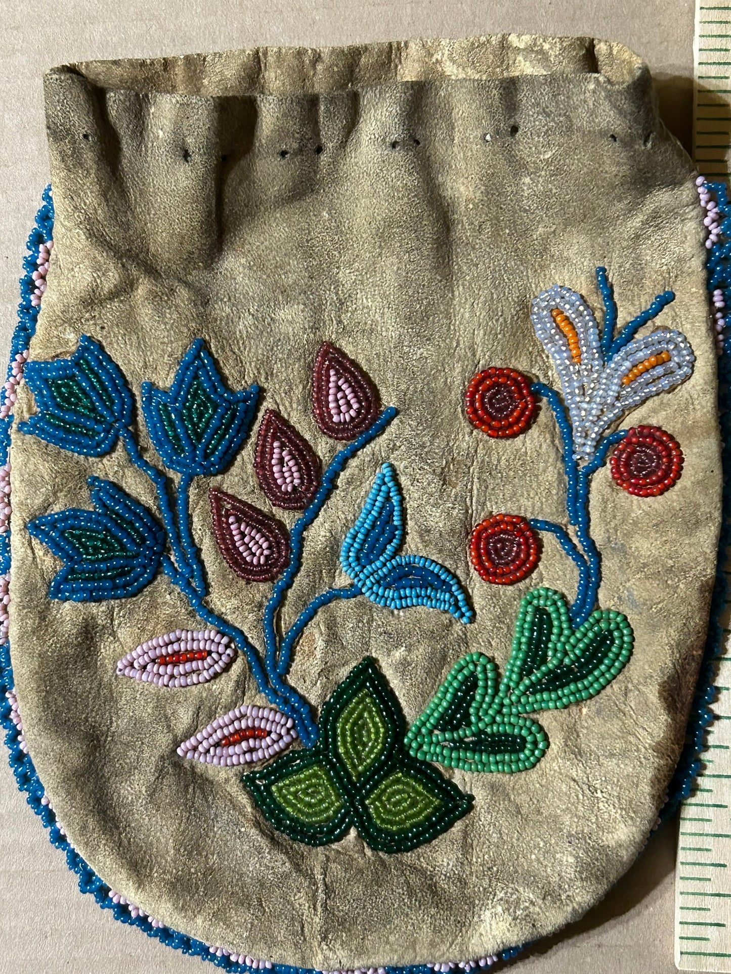 NATIVE AMERICAN BEADED BAG EARLY 1900'S