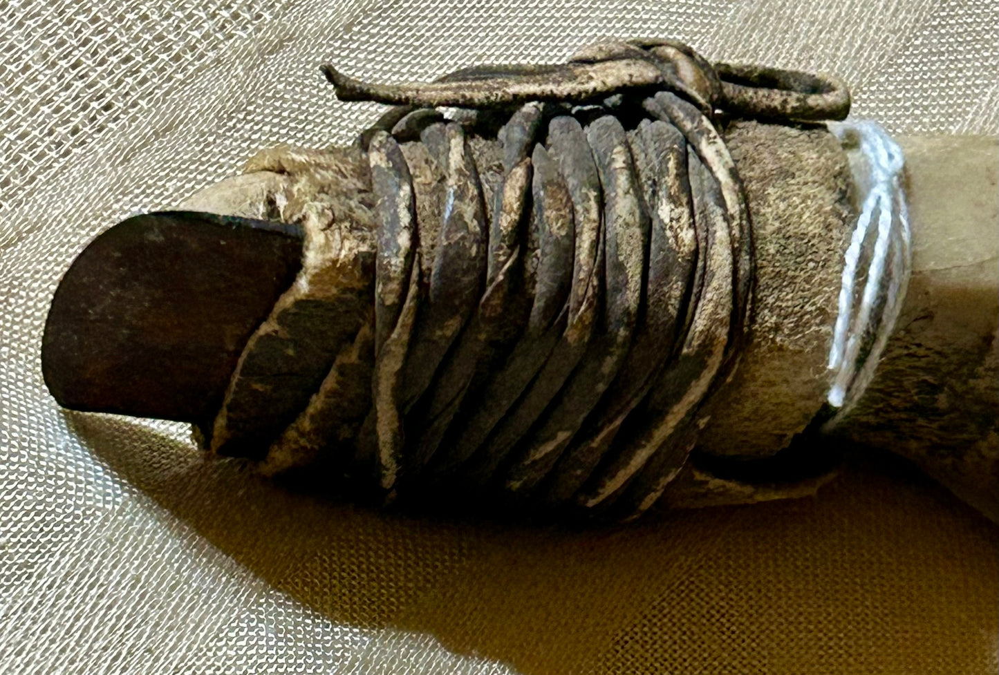 NATIVE AMERICAN 1800'S ELK HORN HIDE SCRAPER