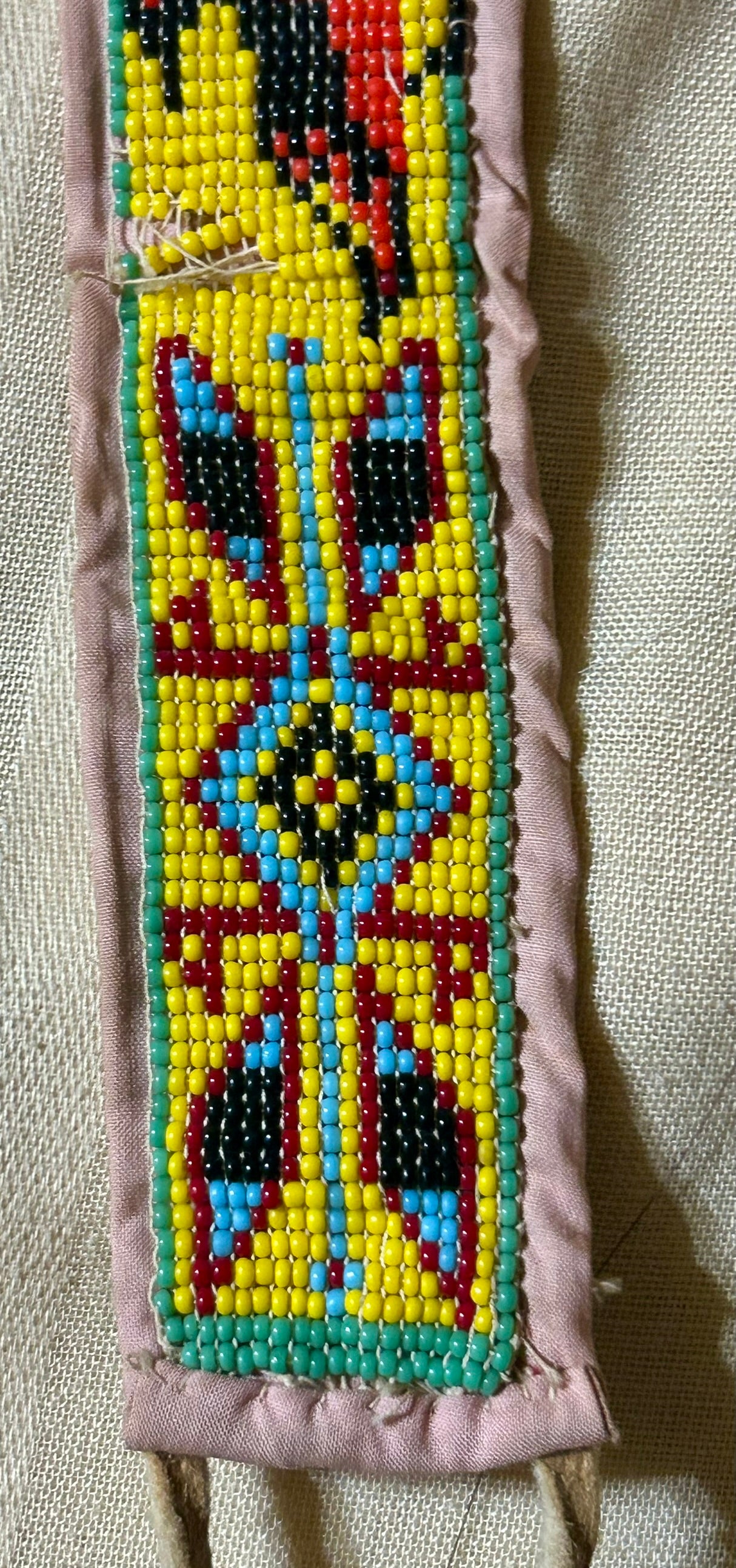 NATIVE AMERICAN 1940'S LOOM BEADED STRIP WITH BIRDS