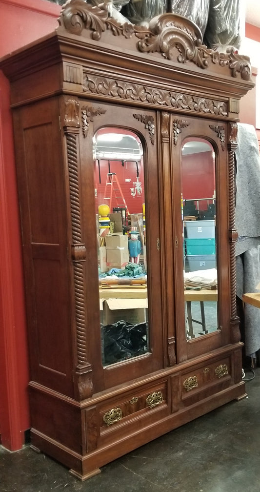 ANTIQUE VICTORIAN WALNUT LARGE KNOCKDOWN WARDROBE