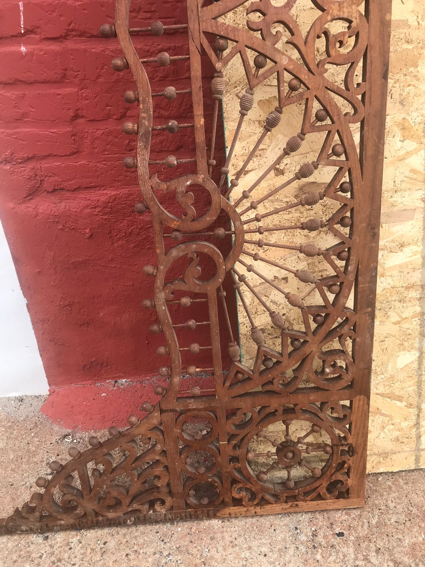 ANTIQUE LARGE WOODEN FRETWORK