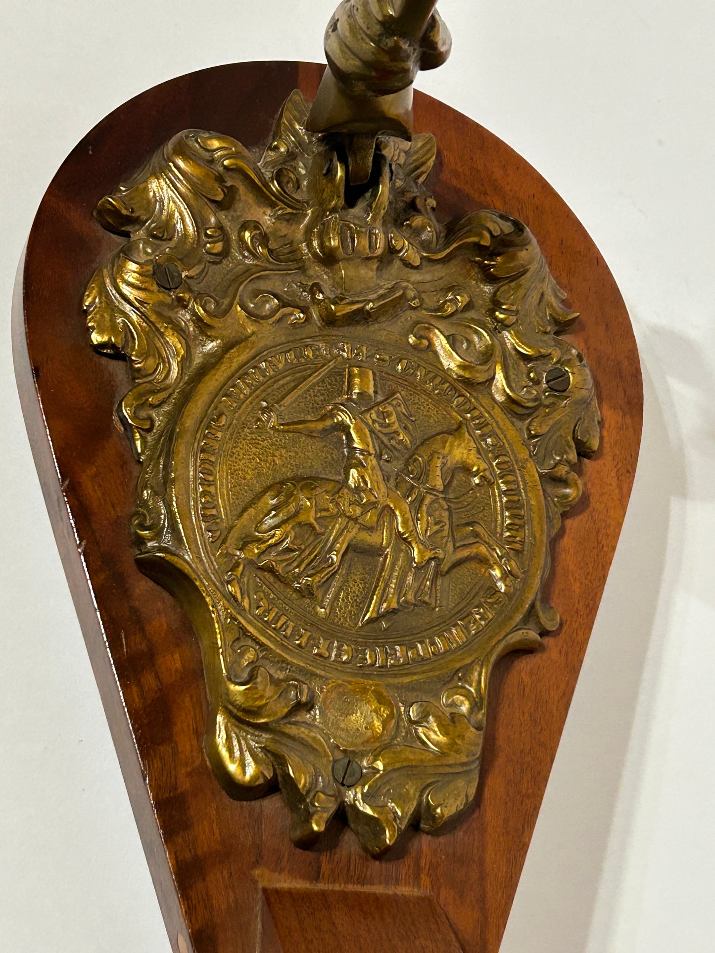 KNIGHTS TEMPLAR DOOR KNOCKER WITH STONE MASONS MALLET