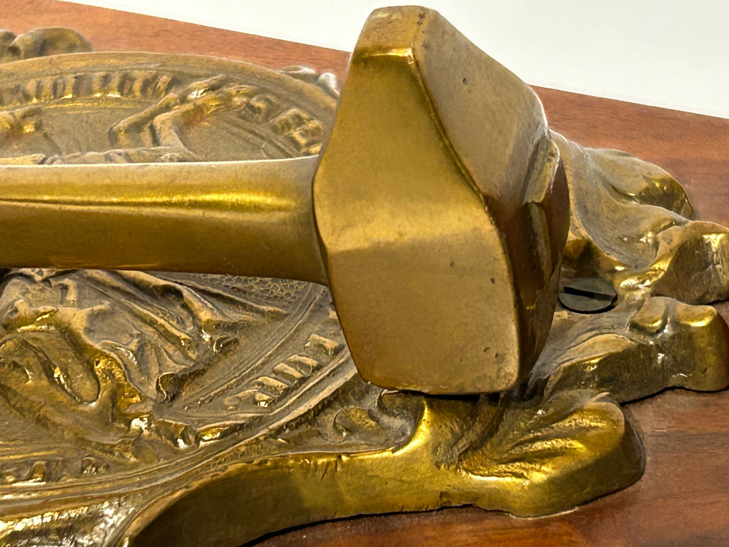 KNIGHTS TEMPLAR DOOR KNOCKER WITH STONE MASONS MALLET