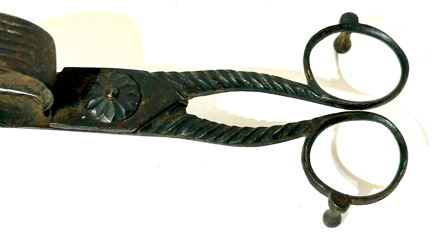 EARLY CAST IRON CANDLE SNUFFER