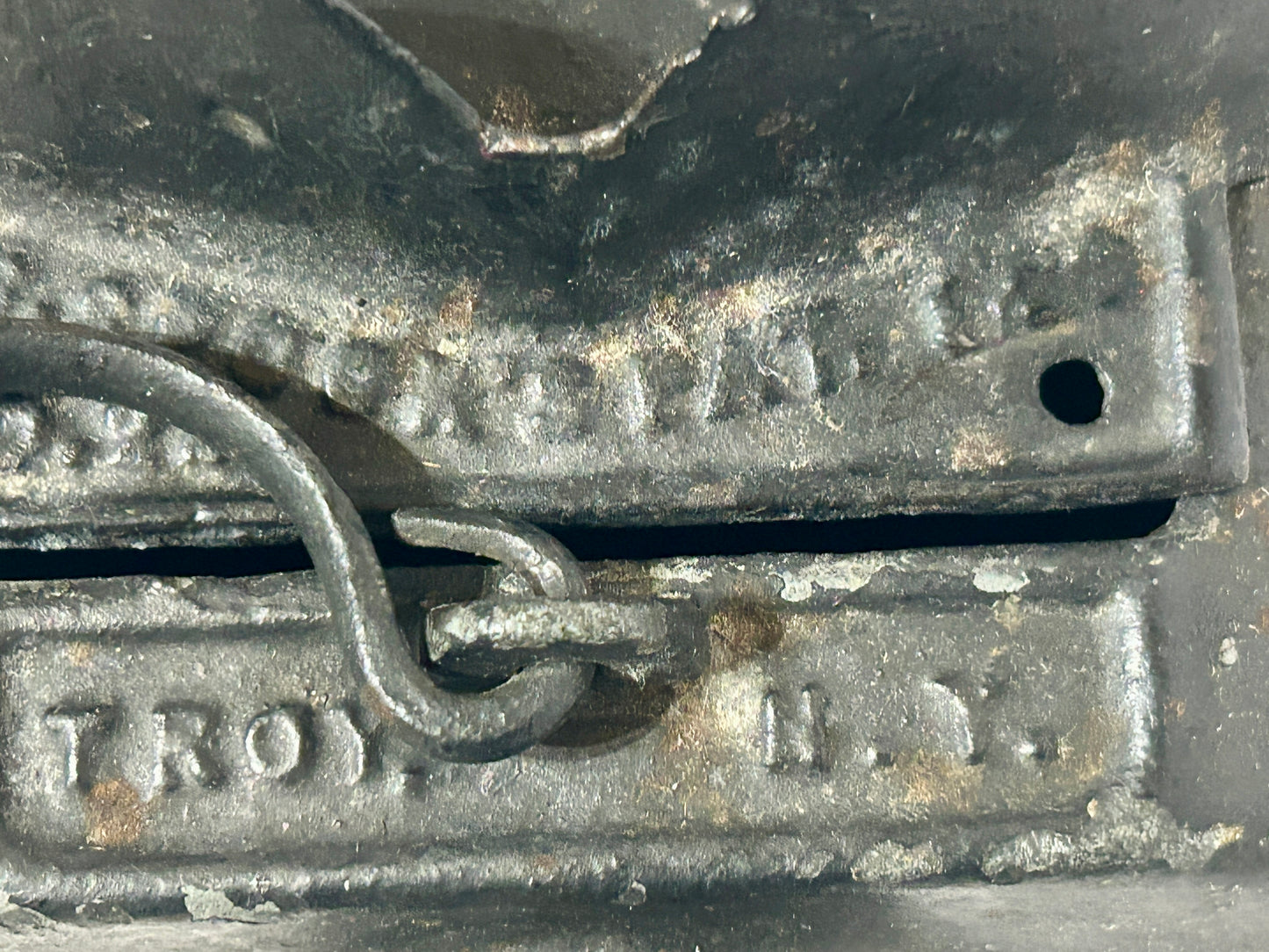 CAST IRON 1869 S. SPOARS BOILING KETTLE TROY NEW YORK