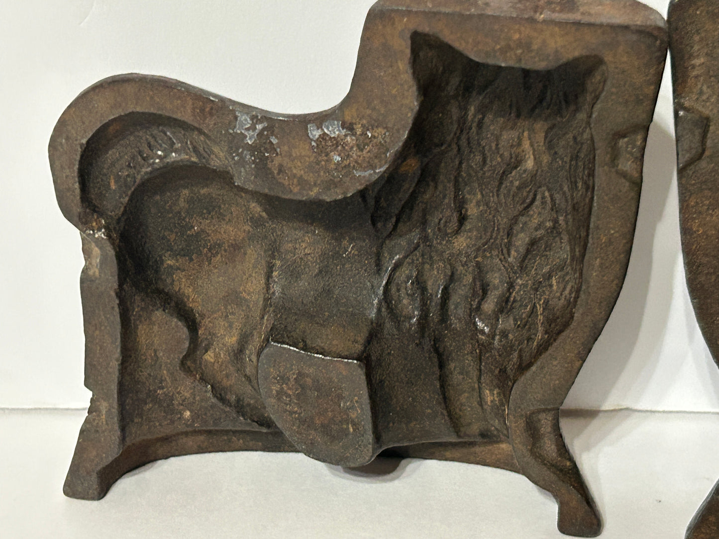 CAST IRON CAT ANTIQUE MOLD