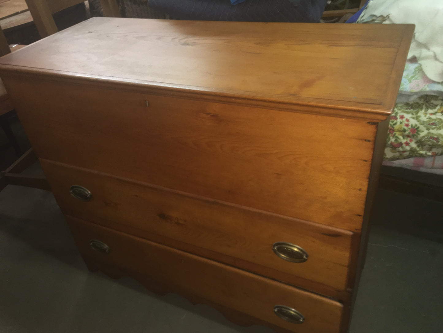ANTIQUE PINE WOOD TRUNK WITH LIFT TOP AND DRAWERS