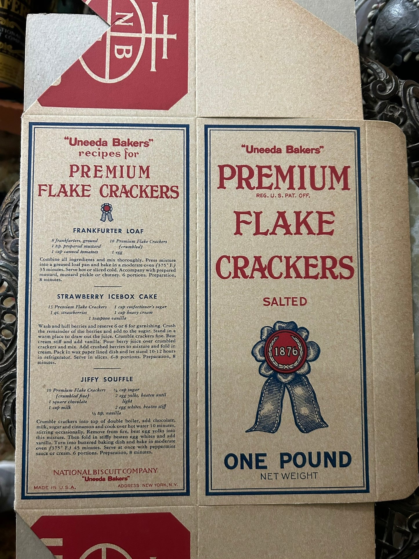 ANTIQUE UNEEDA BAKERS PREMIUM FLAKE CRACKERS DISPLAY BOX UNASEMBLED