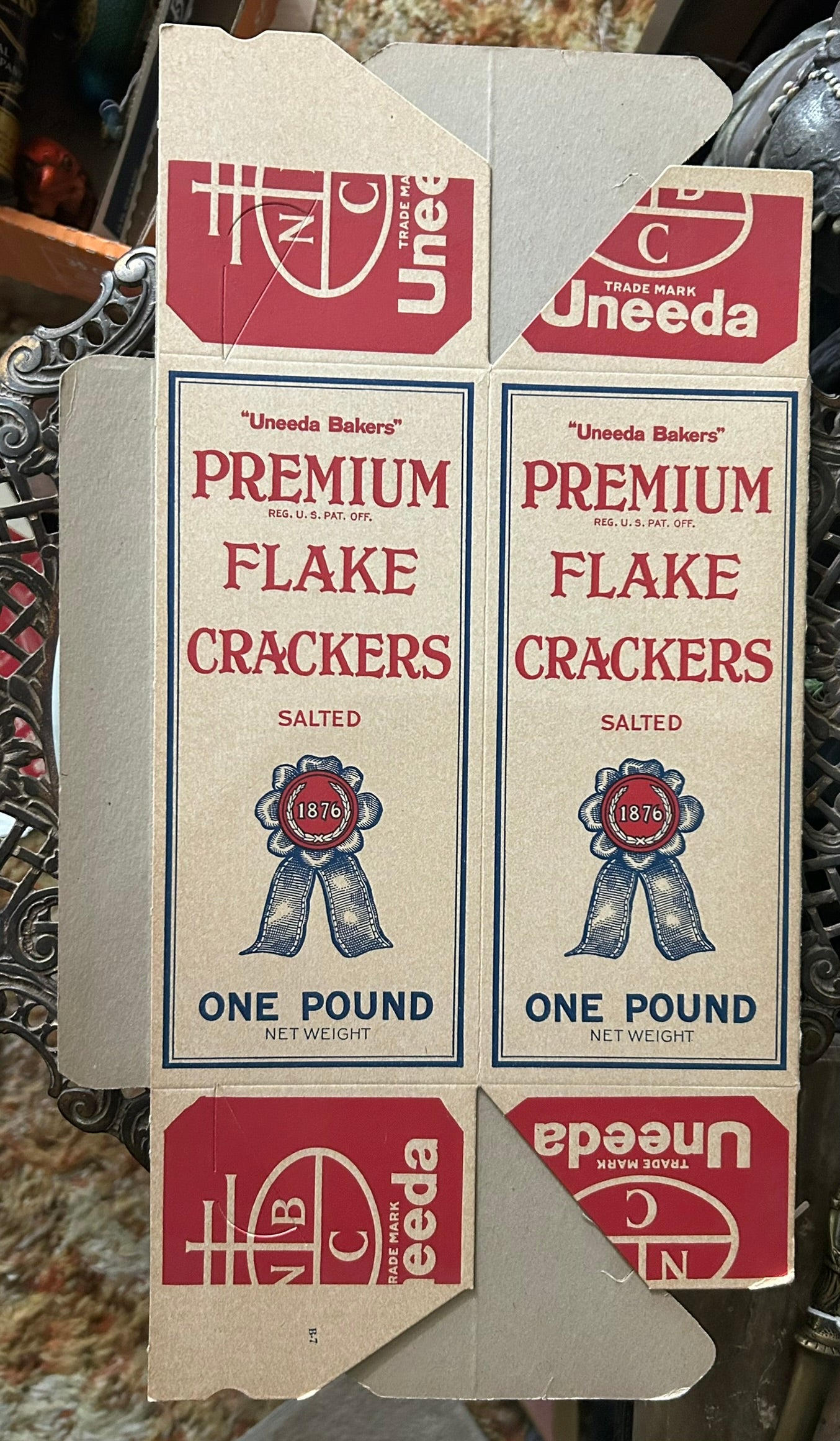 ANTIQUE UNEEDA BAKERS PREMIUM FLAKE CRACKERS DISPLAY BOX UNASEMBLED