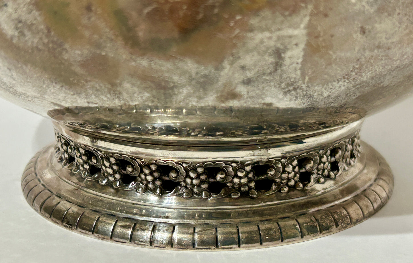 STERLING SILVER LARGE NORDIC PATTERN PUNCH BOWL BY WALLACE
