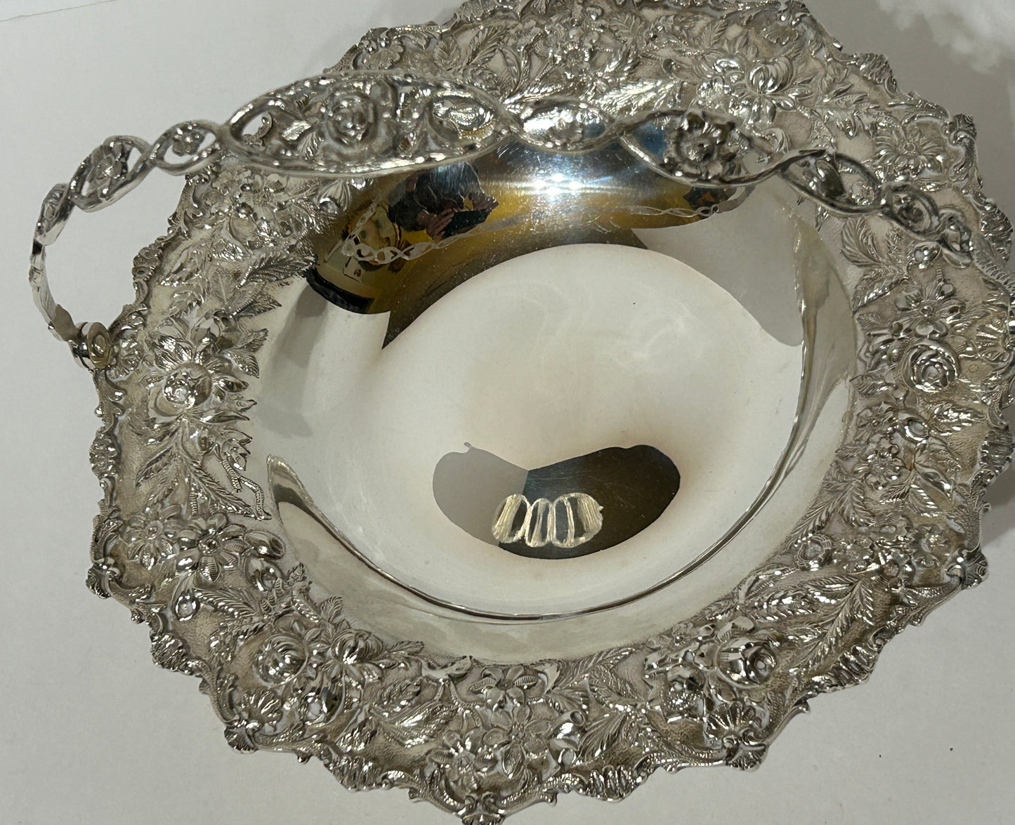 KIRK STERLING ANTIQUE BASKET IN FANCY FLORAL DESIGN