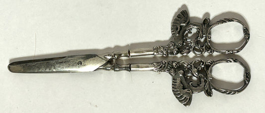ANTIQUE SILVER GRAPE SCISSORS