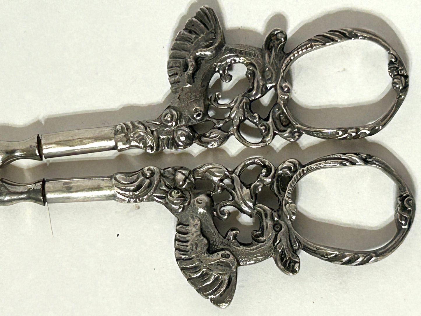 ANTIQUE SILVER GRAPE SCISSORS